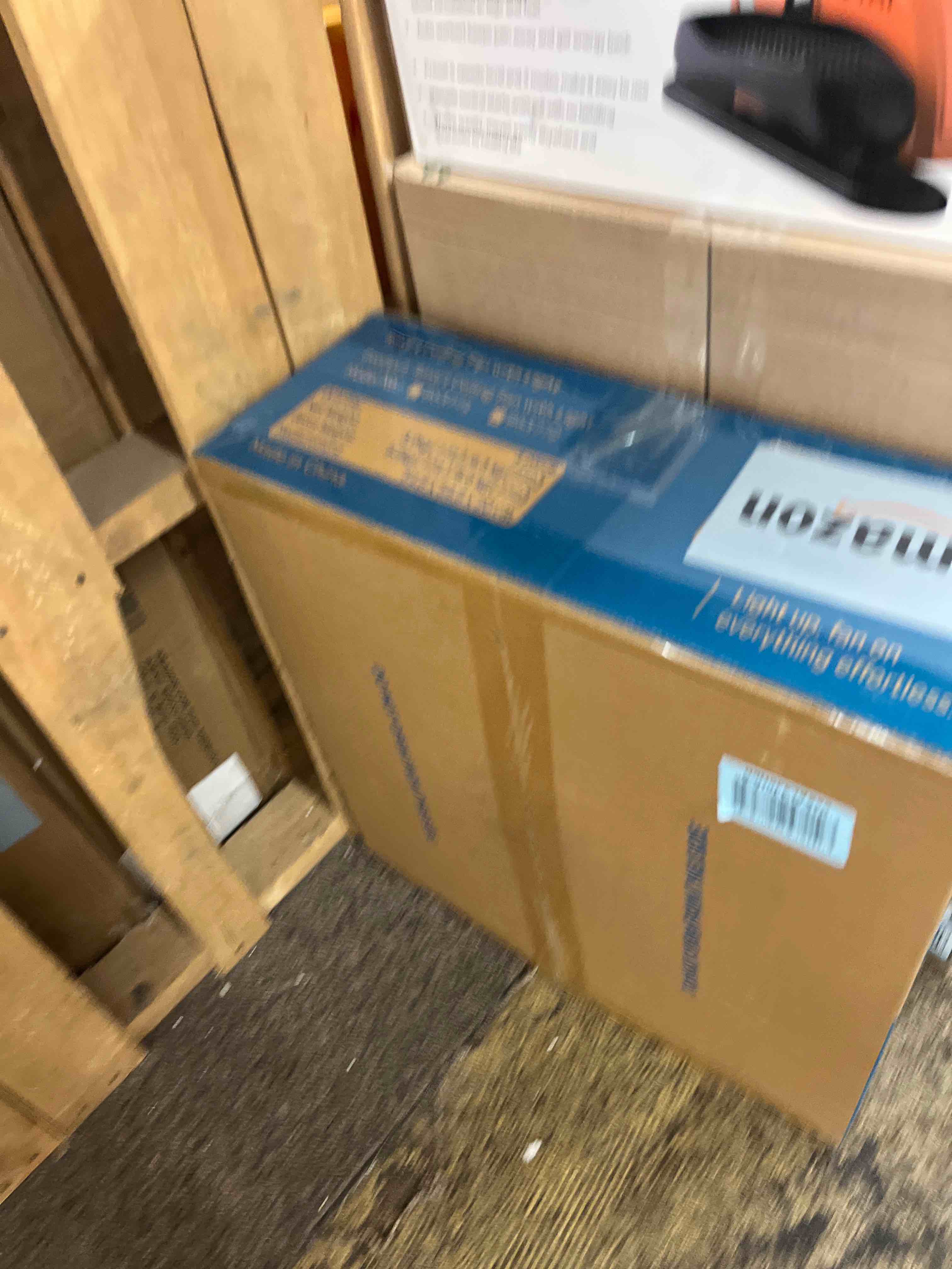 https://s3.amazonaws.com/lotting-images-prod/phillipi/GRA1888648_1755873585436.jpeg