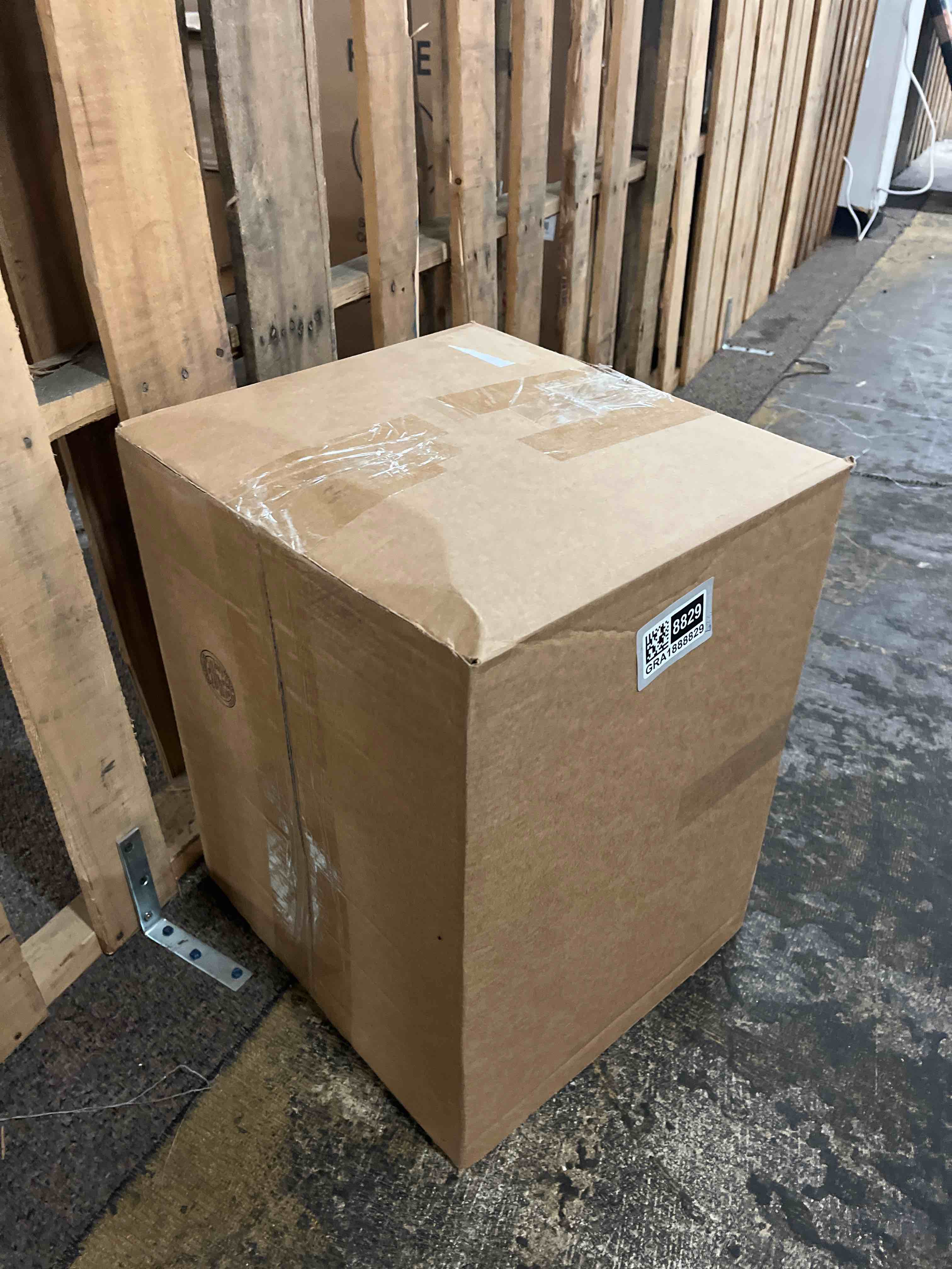 https://s3.amazonaws.com/lotting-images-prod/phillipi/GRA1888829_1756740087168.jpeg
