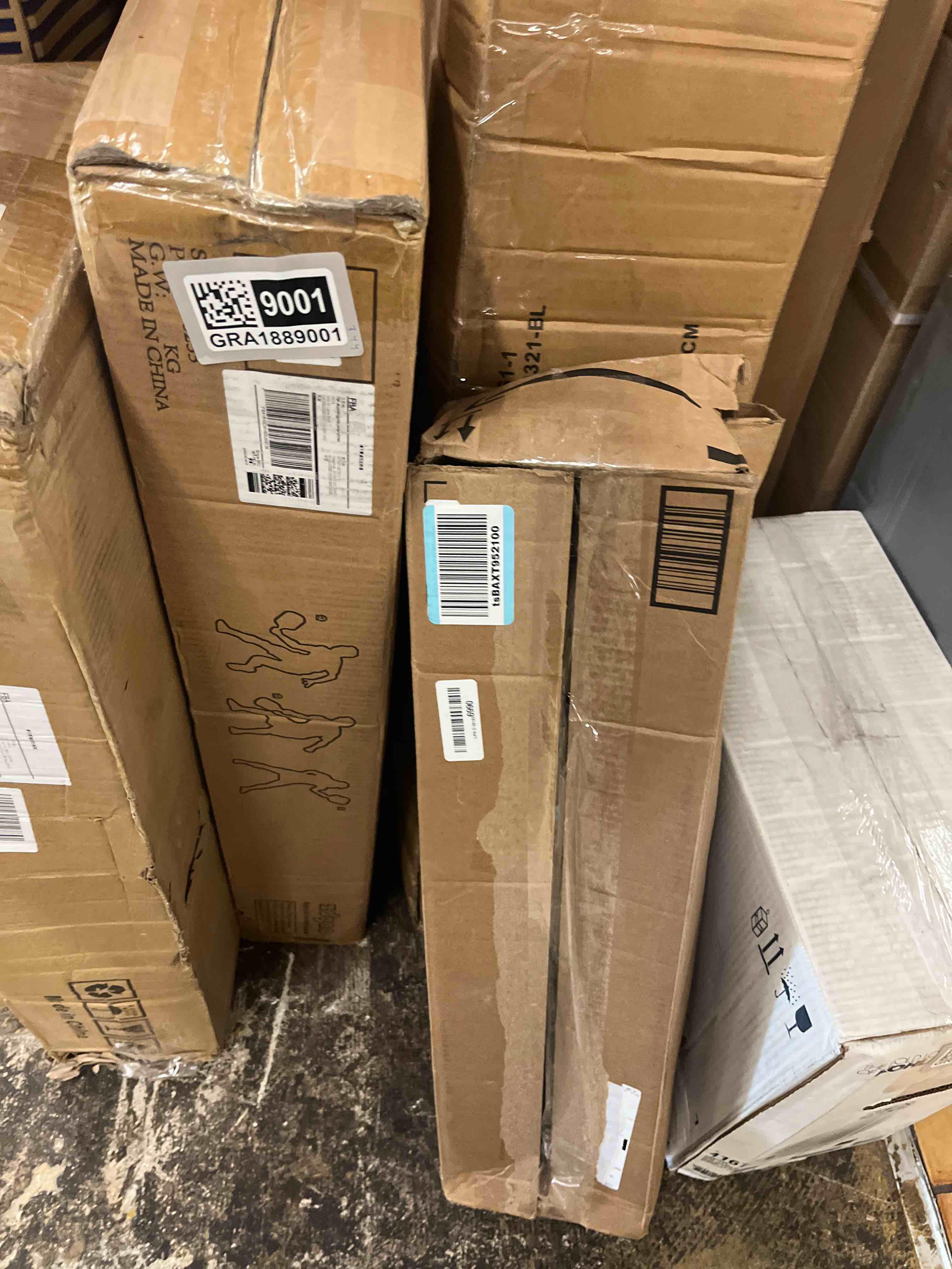 https://s3.amazonaws.com/lotting-images-prod/phillipi/GRA1889014_1757001103775.jpeg