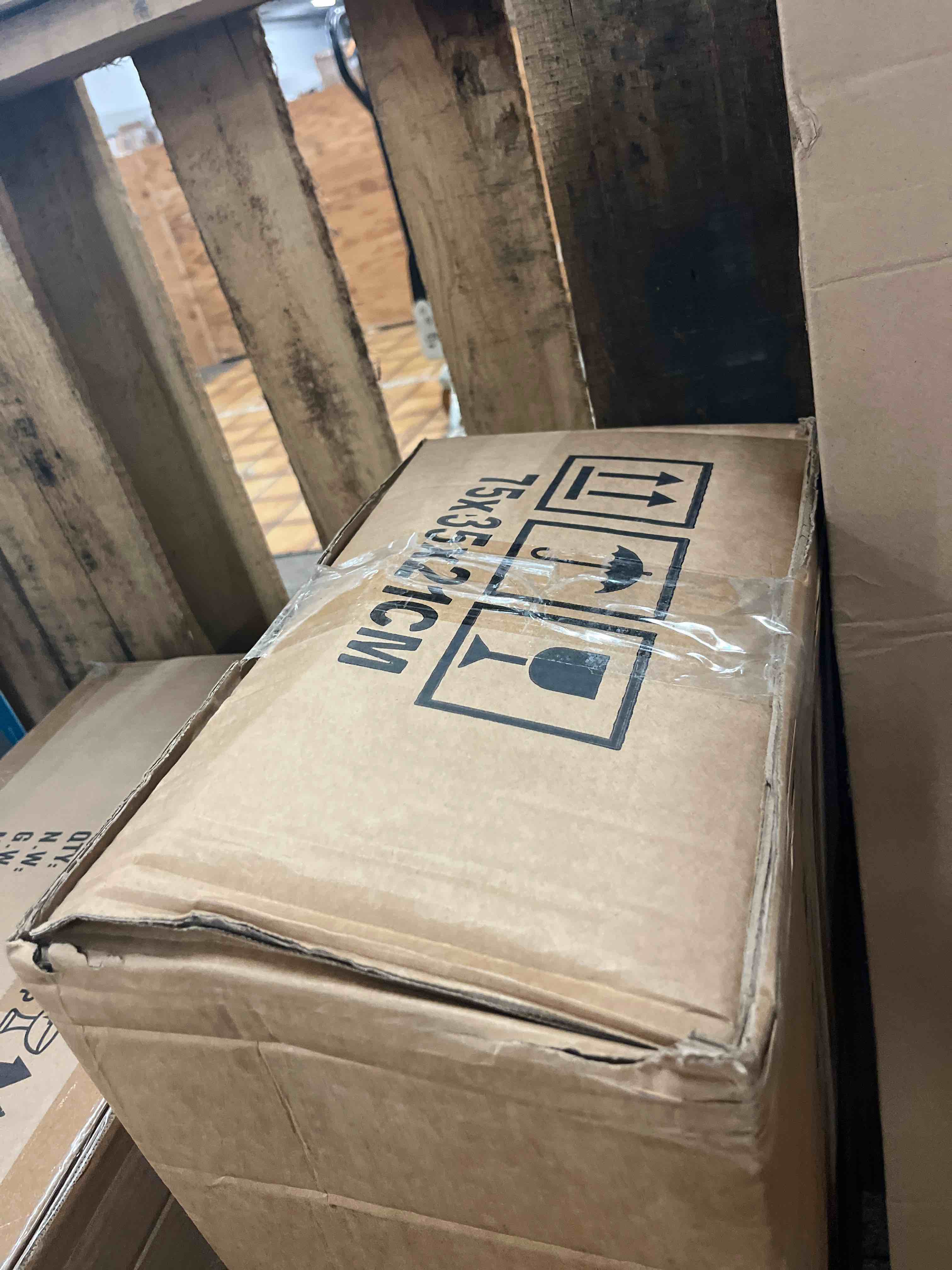 https://s3.amazonaws.com/lotting-images-prod/phillipi/GRA1889018_1756999176215.jpeg