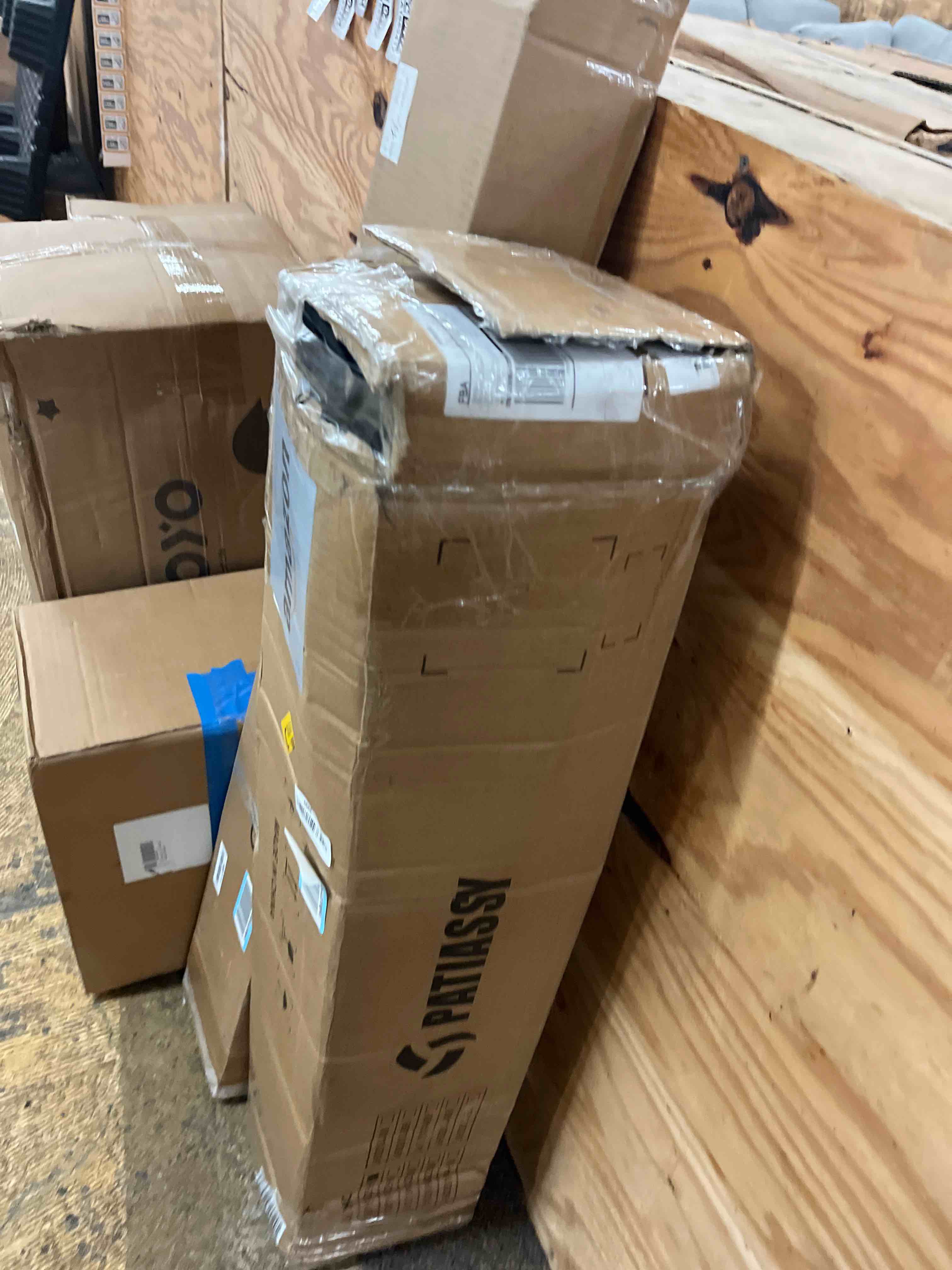 https://s3.amazonaws.com/lotting-images-prod/phillipi/GRA1889407_1757076579392.jpeg