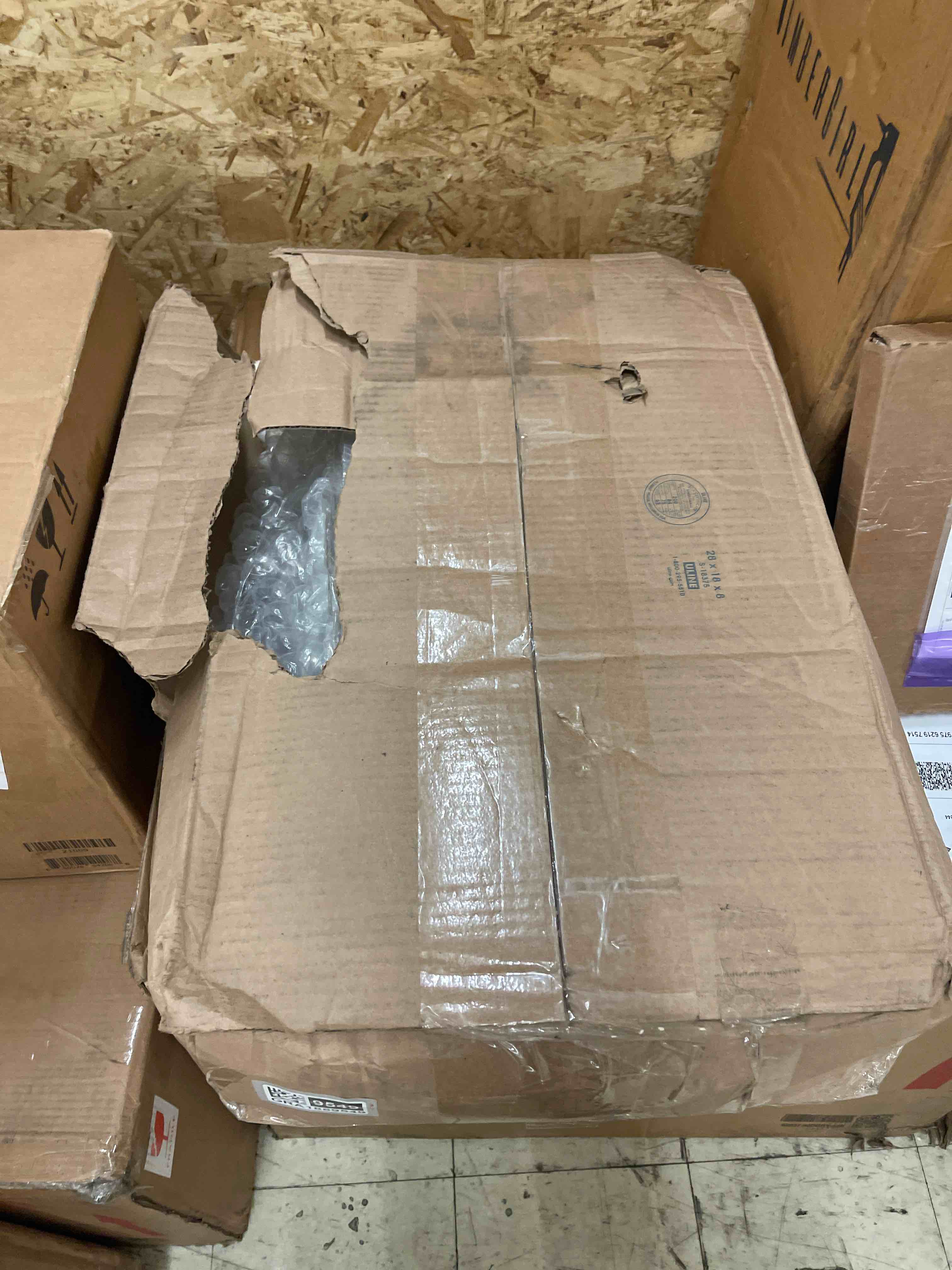 https://s3.amazonaws.com/lotting-images-prod/phillipi/GRA1889549_1757358731491.jpeg