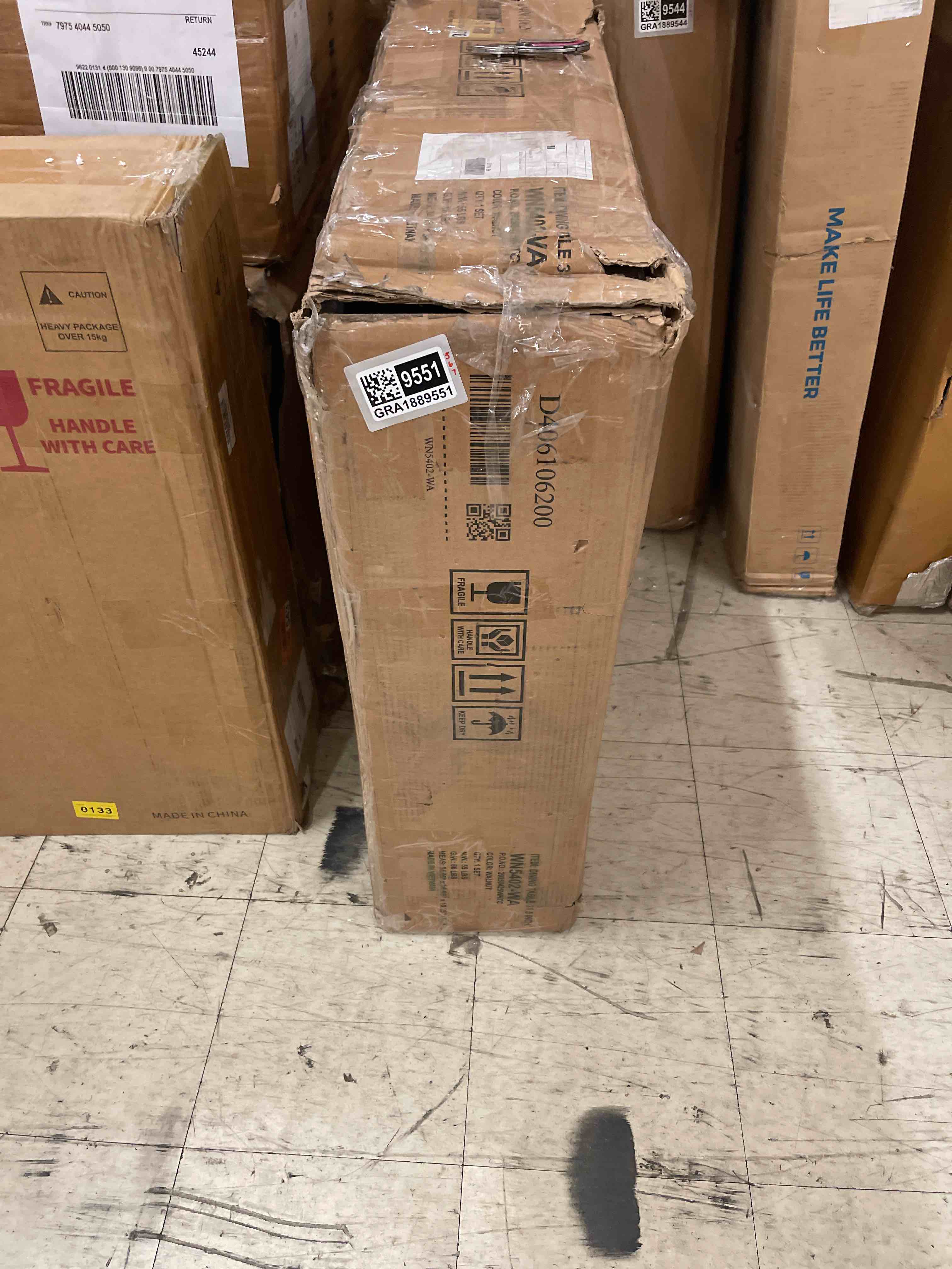 https://s3.amazonaws.com/lotting-images-prod/phillipi/GRA1889551_1757356800788.jpeg