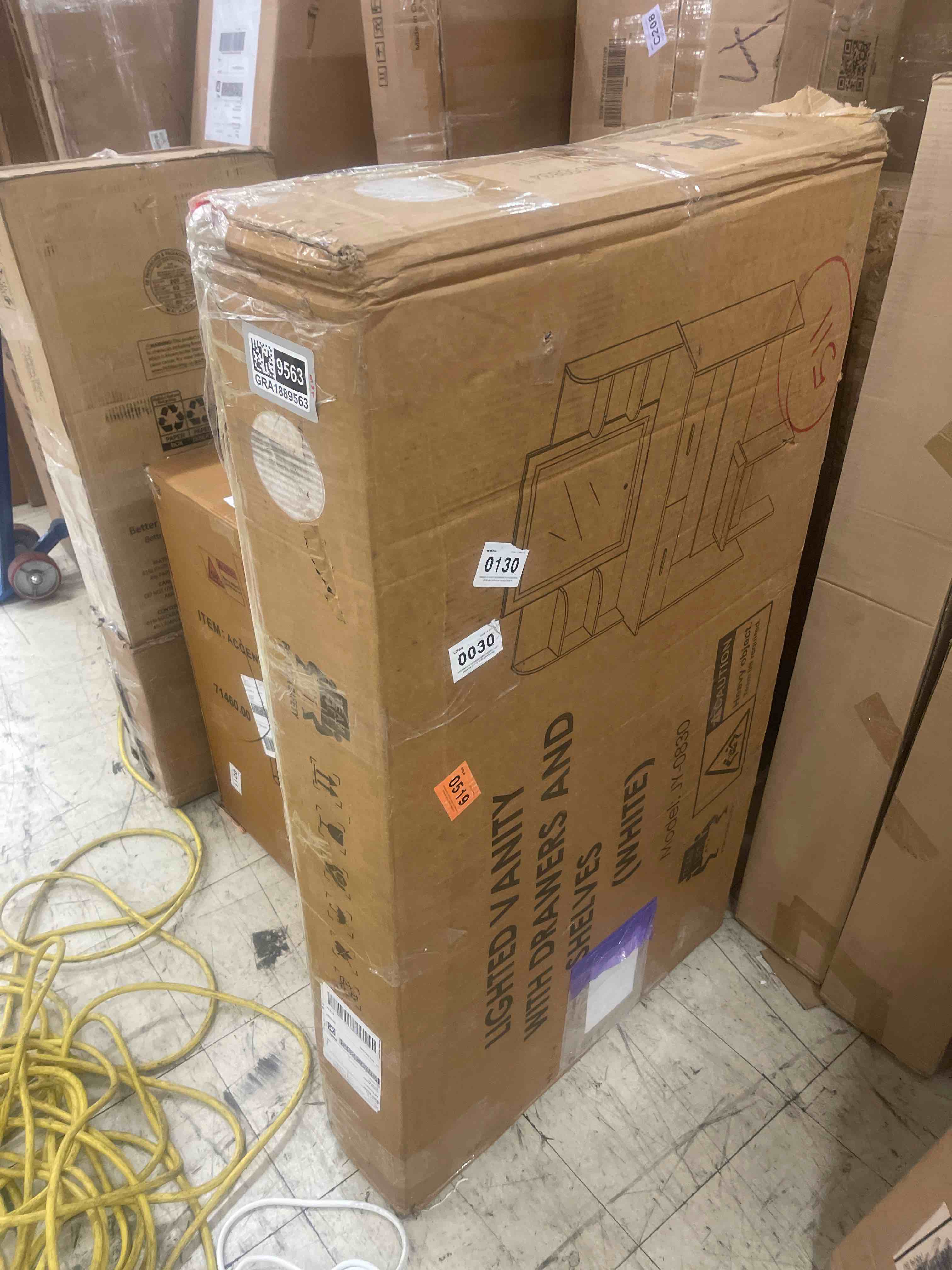 https://s3.amazonaws.com/lotting-images-prod/phillipi/GRA1889563_1757433961008.jpeg