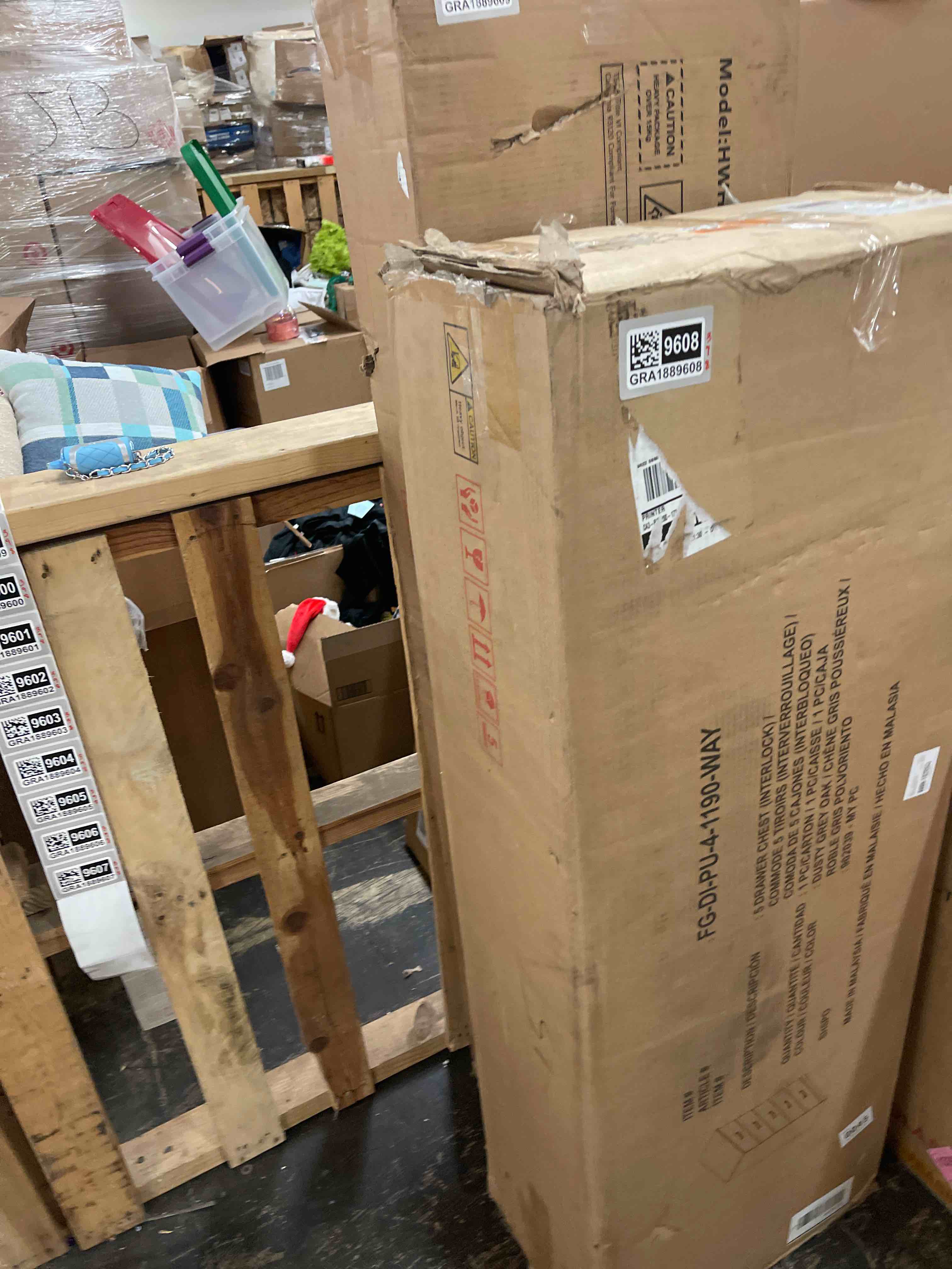 https://s3.amazonaws.com/lotting-images-prod/phillipi/GRA1889608_1757956697703.jpeg