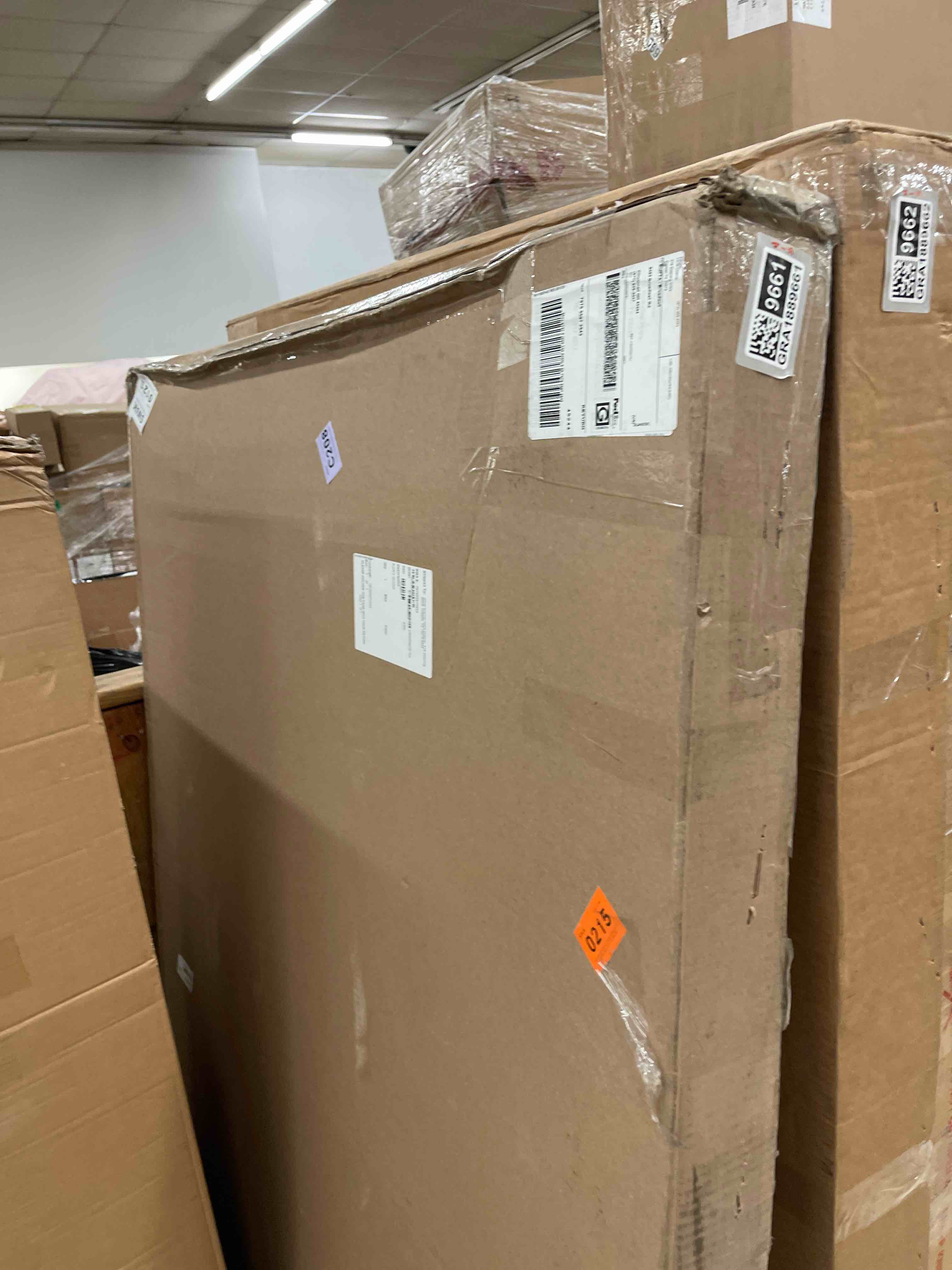 https://s3.amazonaws.com/lotting-images-prod/phillipi/GRA1889661_1758135722936.jpeg