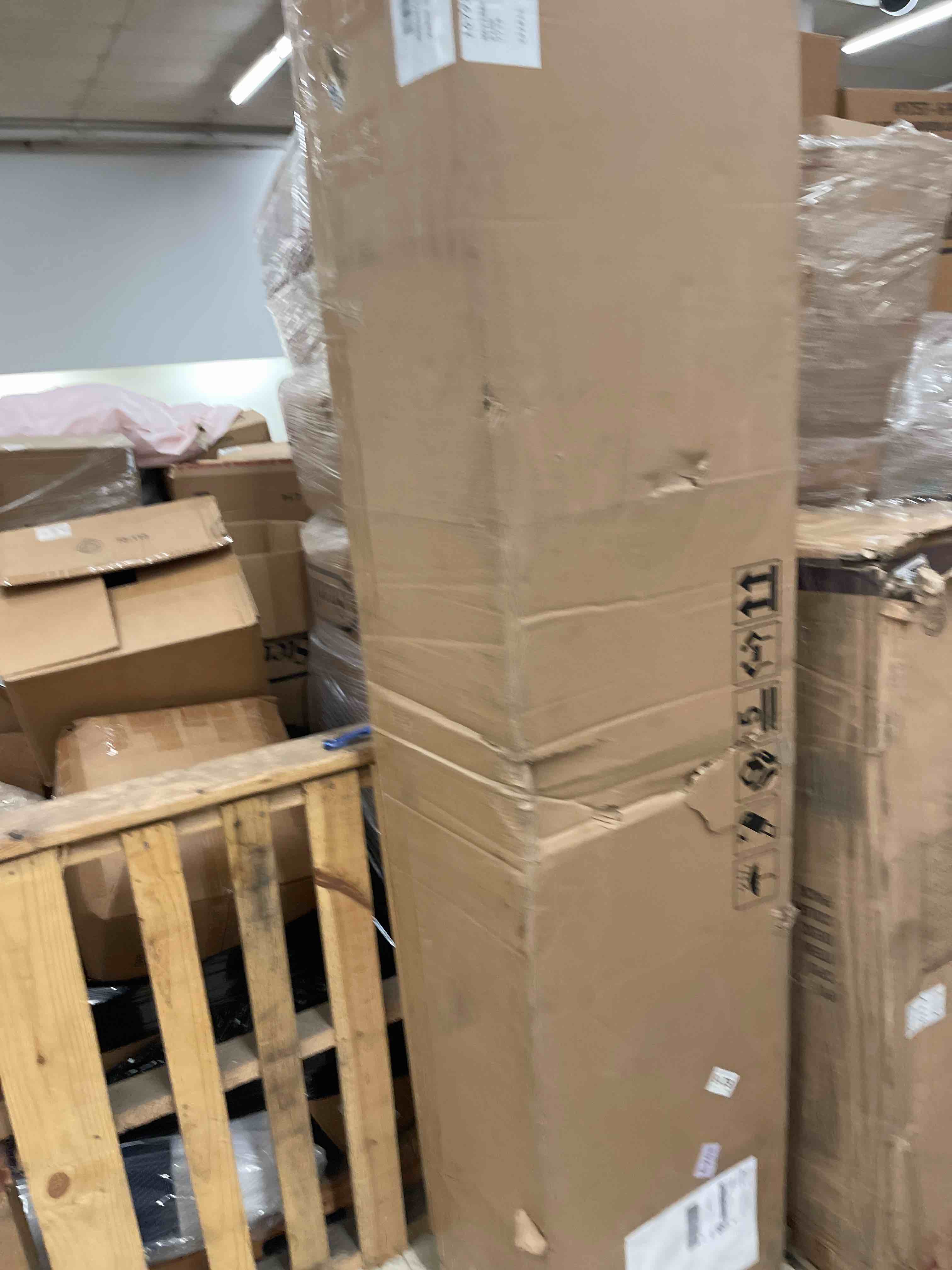 https://s3.amazonaws.com/lotting-images-prod/phillipi/GRA1889669_1758133734793.jpeg