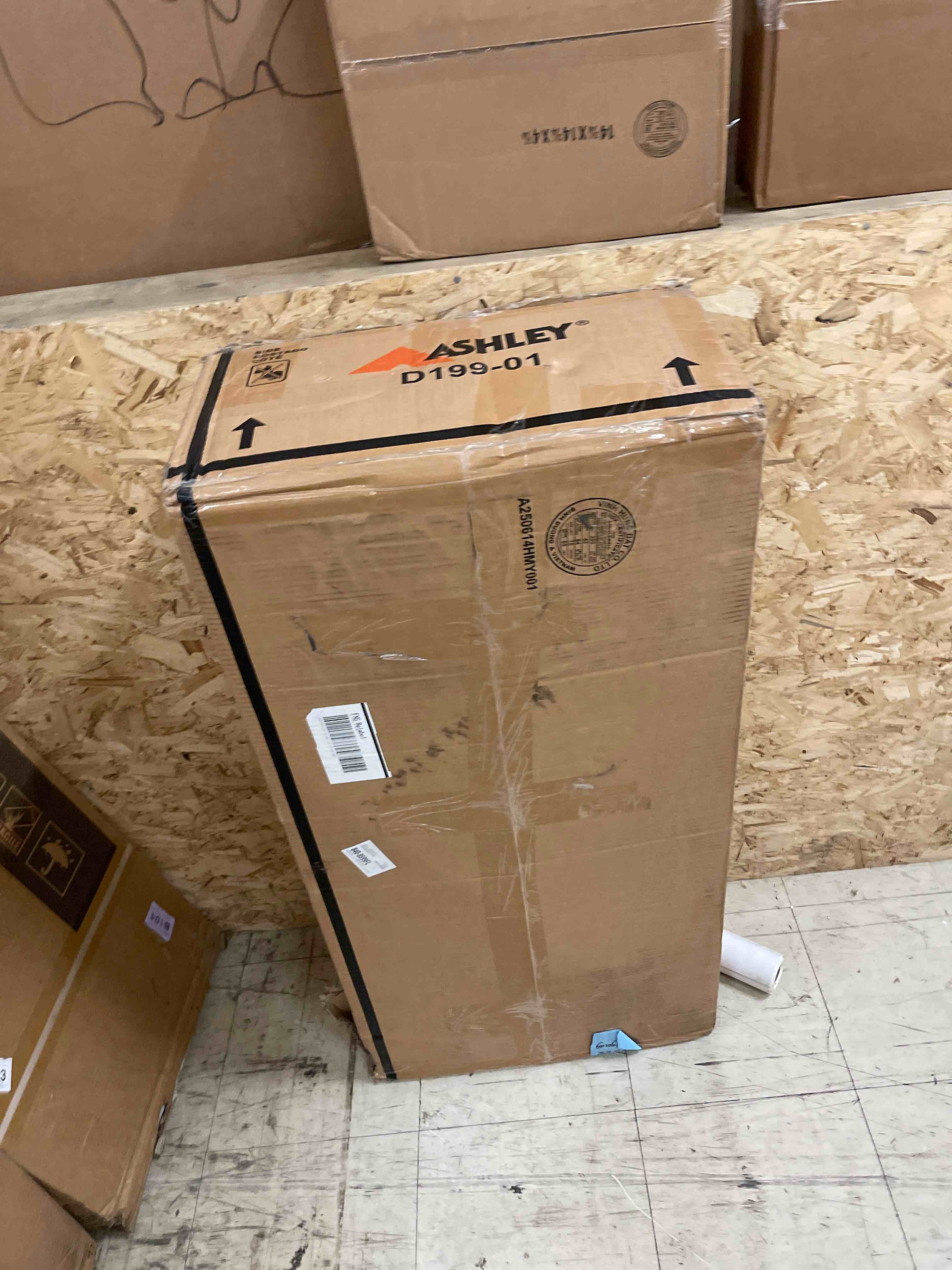 https://s3.amazonaws.com/lotting-images-prod/phillipi/GRA1889713_1758651274877.jpeg