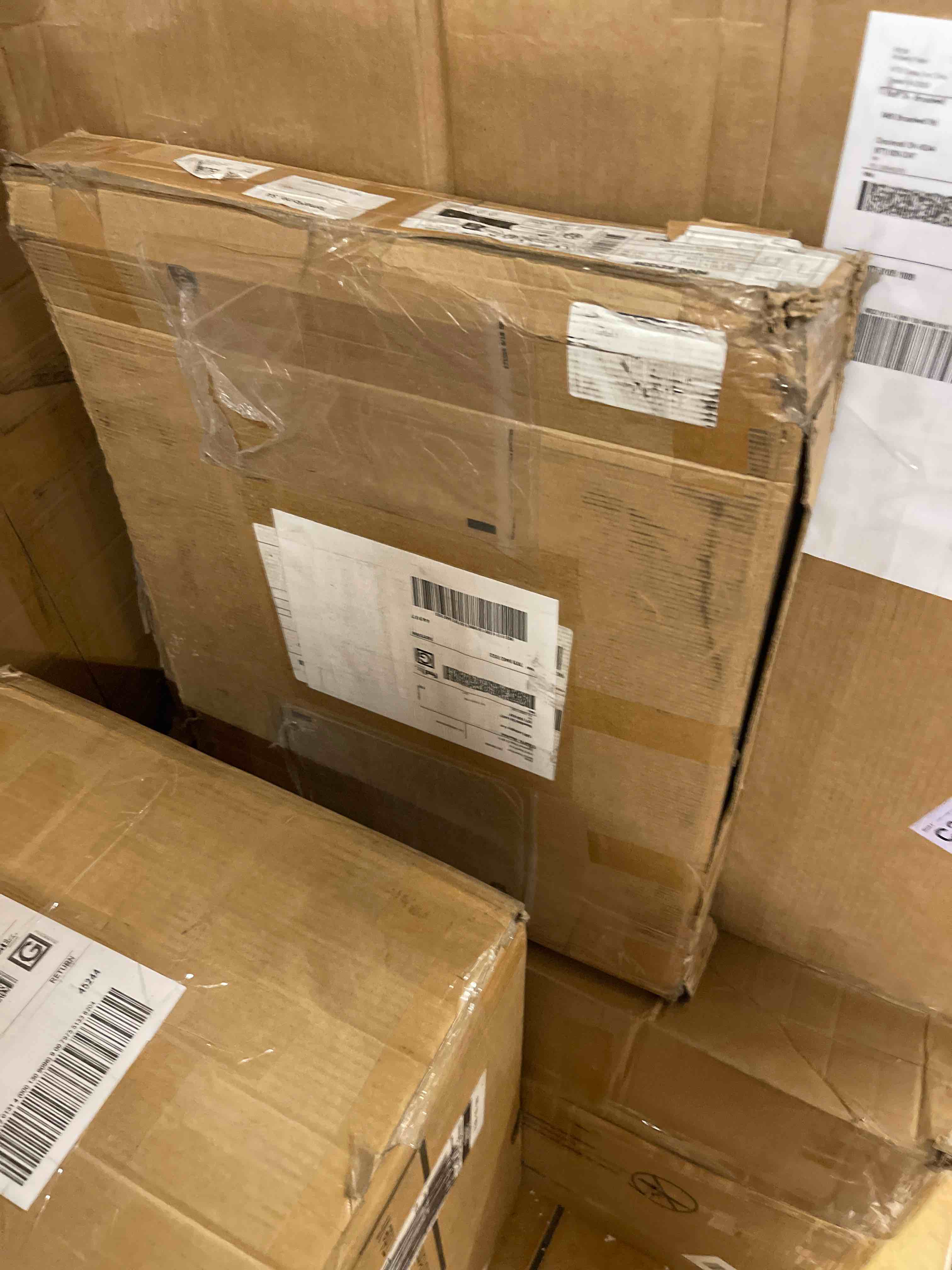 https://s3.amazonaws.com/lotting-images-prod/phillipi/GRA1889747_1759253547056.jpeg