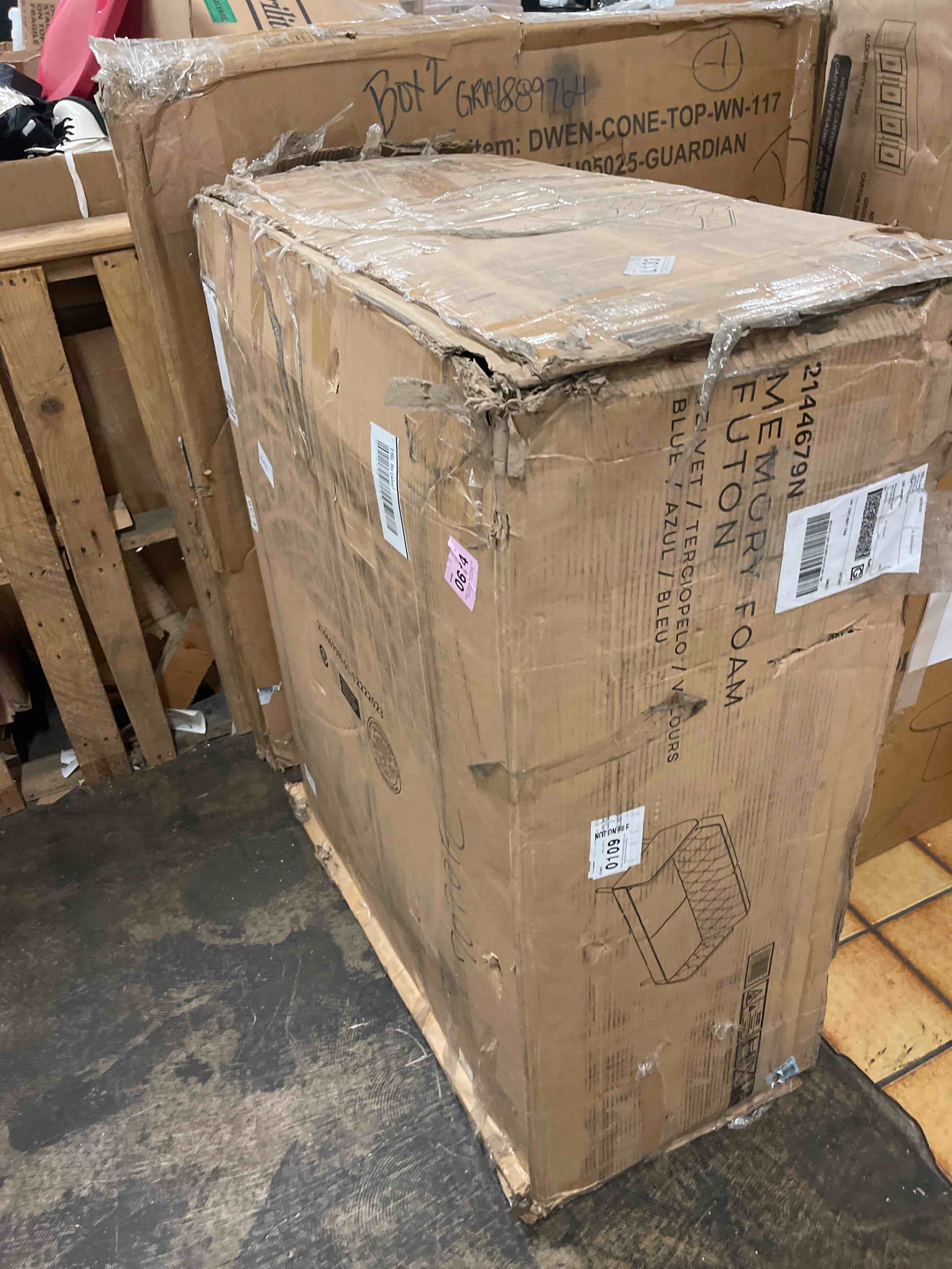 https://s3.amazonaws.com/lotting-images-prod/phillipi/GRA1889761_1759180896214.jpeg