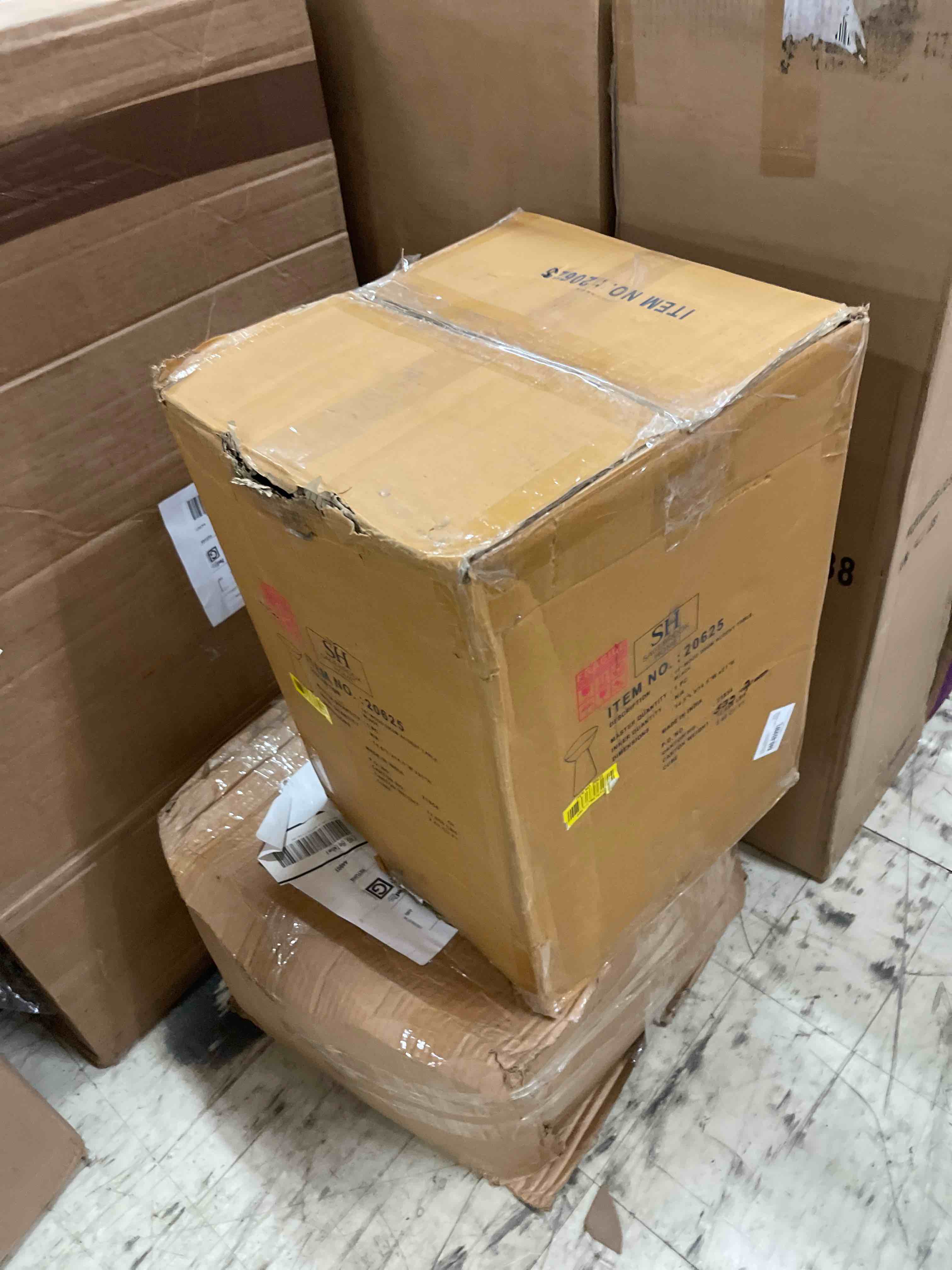 https://s3.amazonaws.com/lotting-images-prod/phillipi/GRA1889803_1759428920920.jpeg