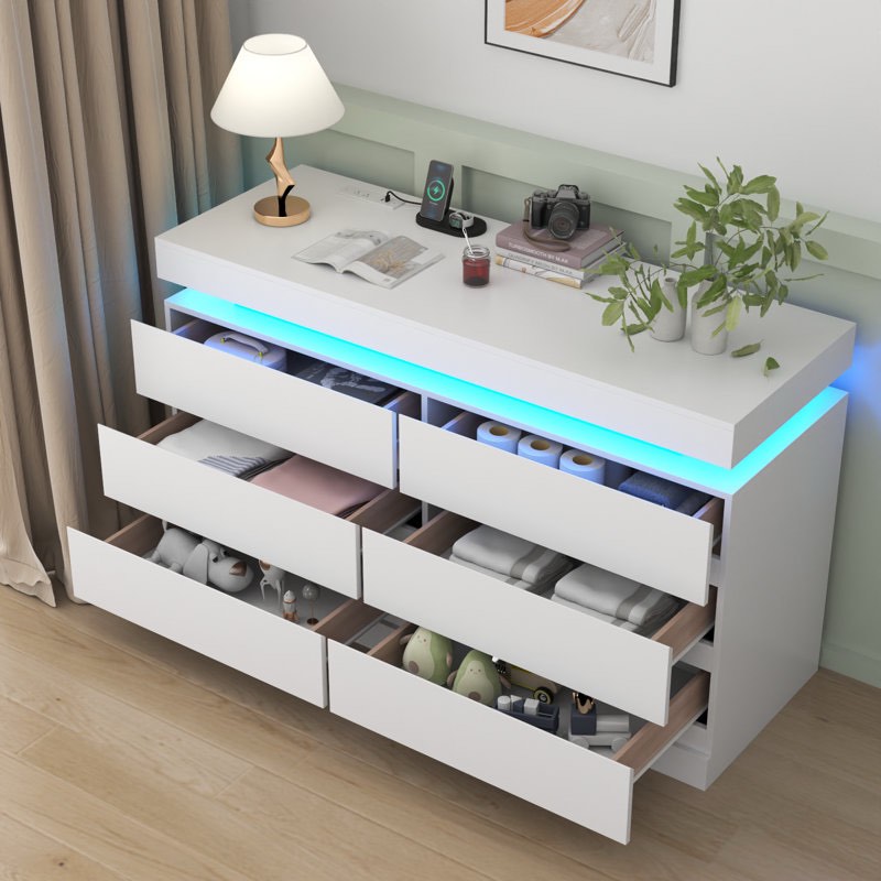 Shellise 6 Drawer 47.2" W Dresser with Power Outlet, Dresser with LED Light