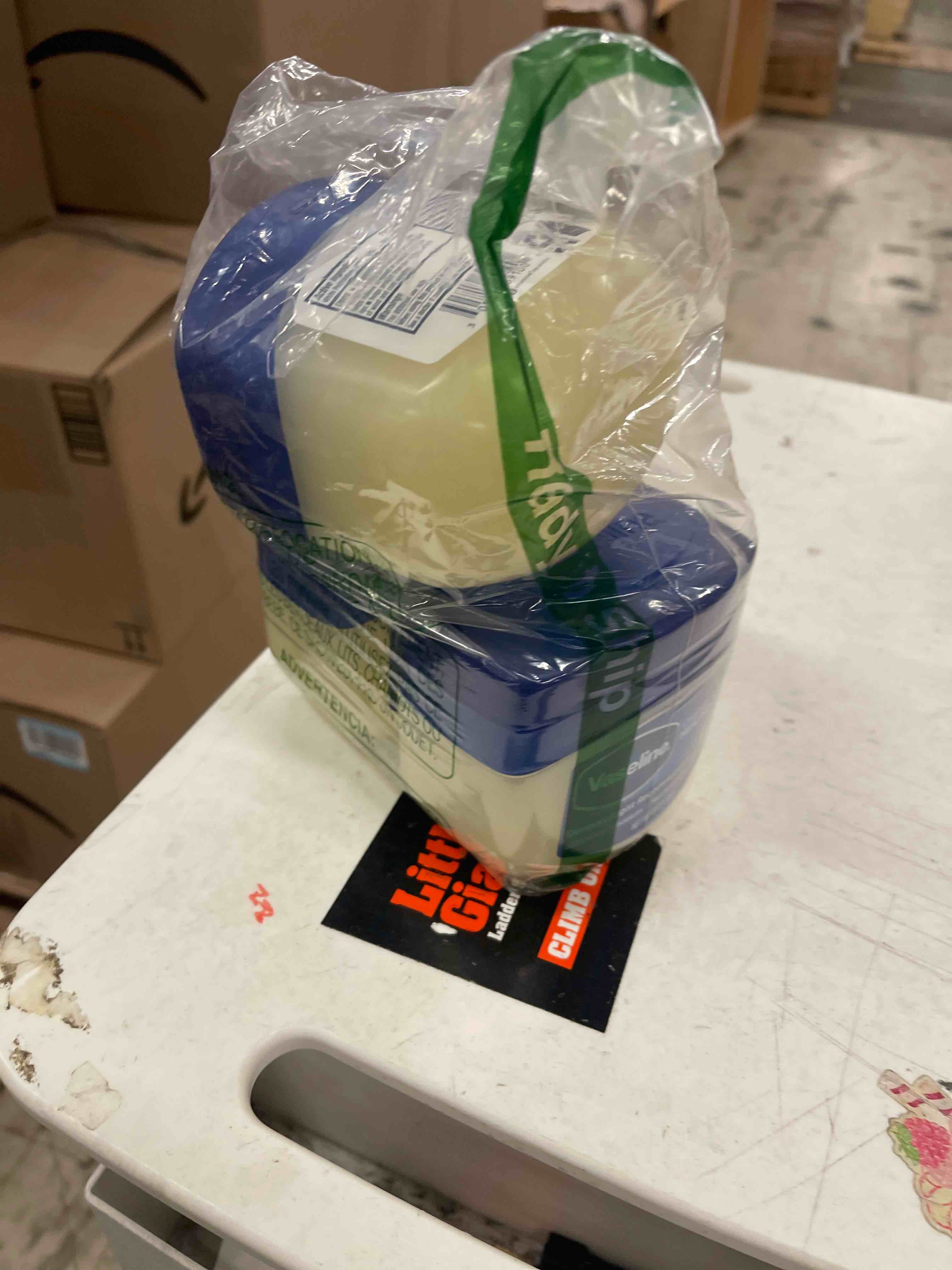 Condition photo showing New/Like New for Vaseline 100% Pure Petroleum Jelly 13 oz (Pack of 6)