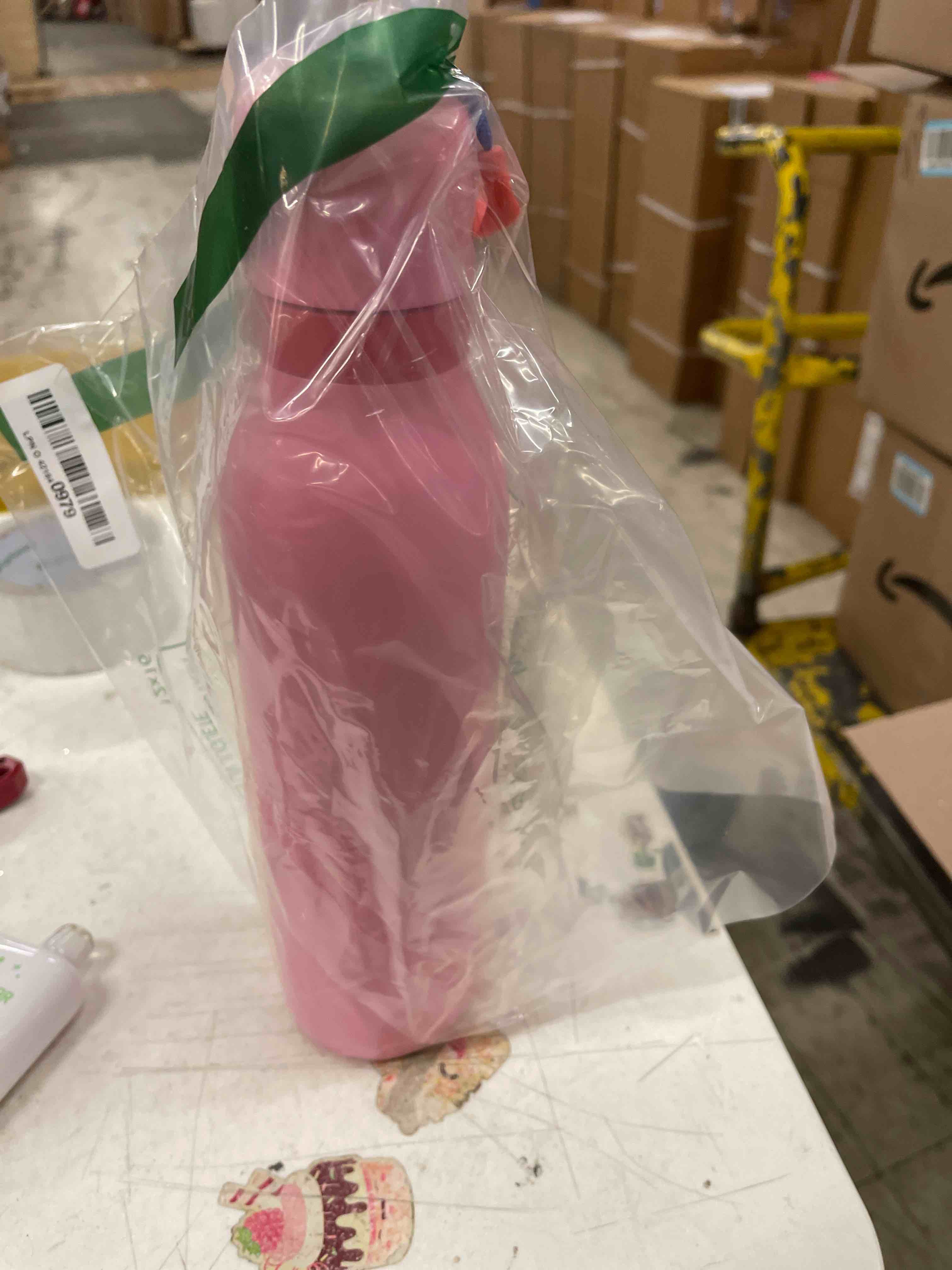 Condition photo showing New/Like New for Owala FreeSip Twist Insulated Stainless Steel Water Bottle with Straw for Sports and Travel, BPA-Free, 24-oz, Fruit Punch