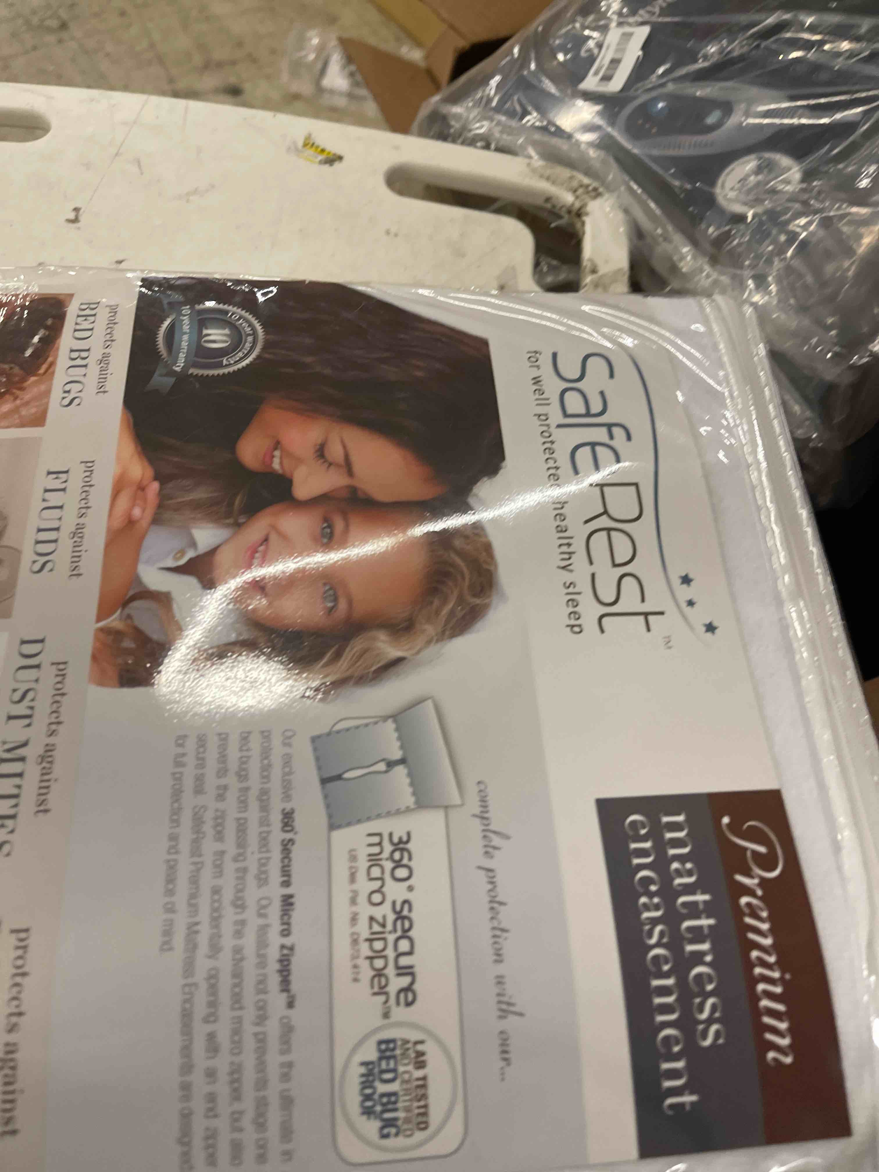 Condition photo showing New/Like New for Full Size SafeRest Premium Waterproof Lab Certified Bed Bug Proof Zippered Mattress Encasement (Fits 9 - 12 in. H) - Designed For Complete Bed Bug, Dust Mite and Fluid Protection Full 9-12" Deep