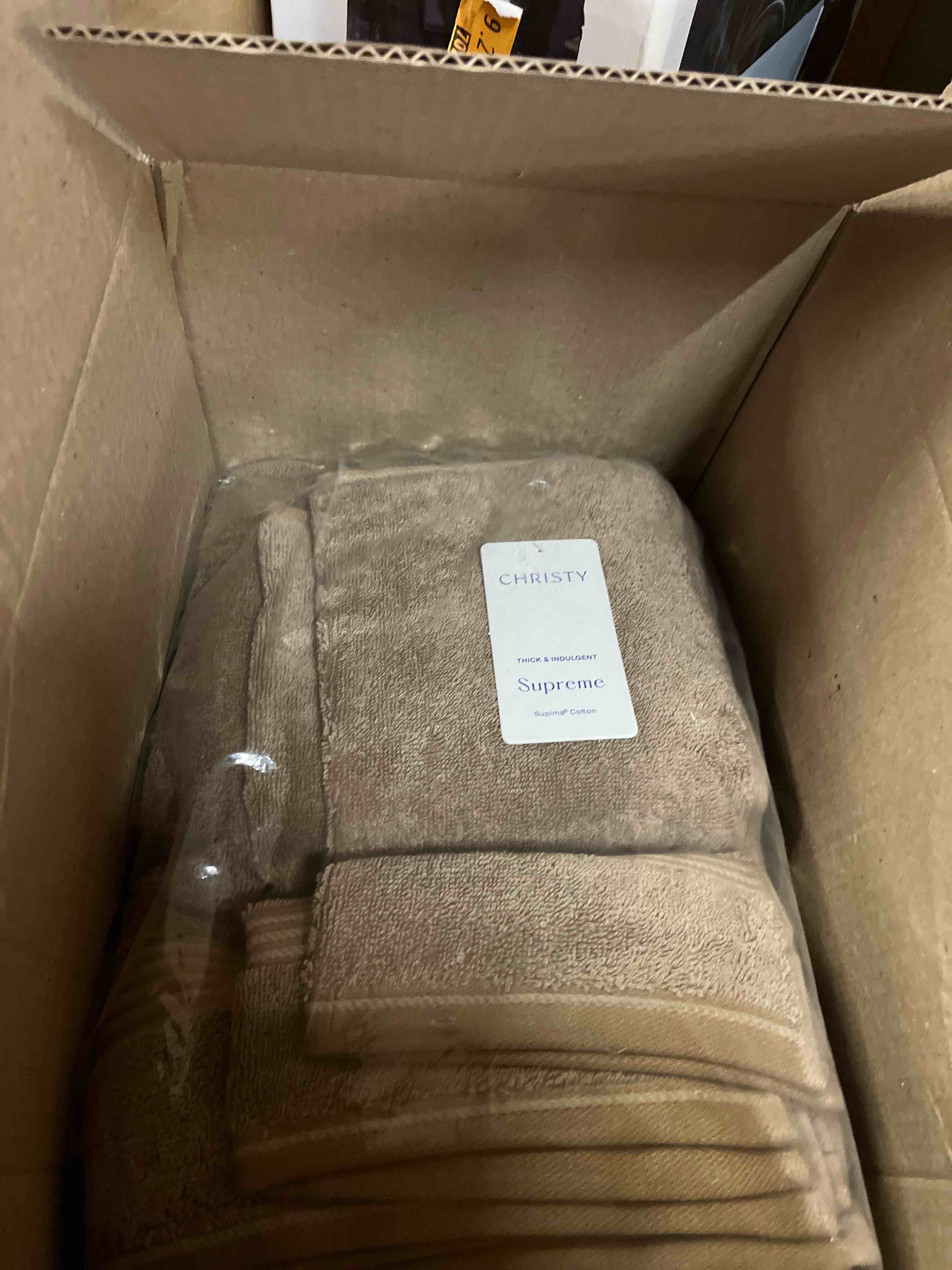 https://s3.amazonaws.com/lotting-images-prod/phillipi/GRA1900023_1752534000078.jpeg