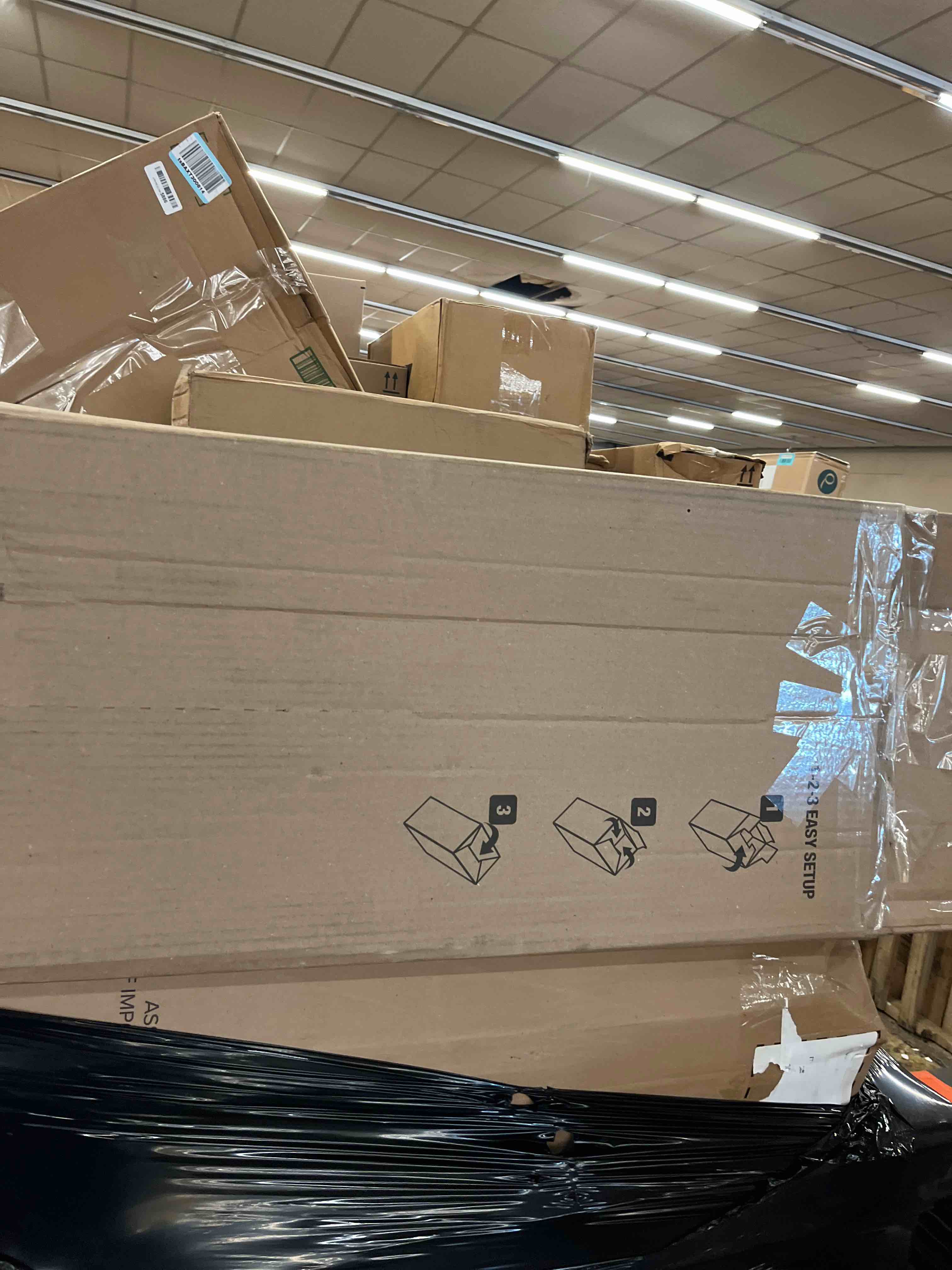 https://s3.amazonaws.com/lotting-images-prod/phillipi/GRA1900048_1752505427266.jpeg