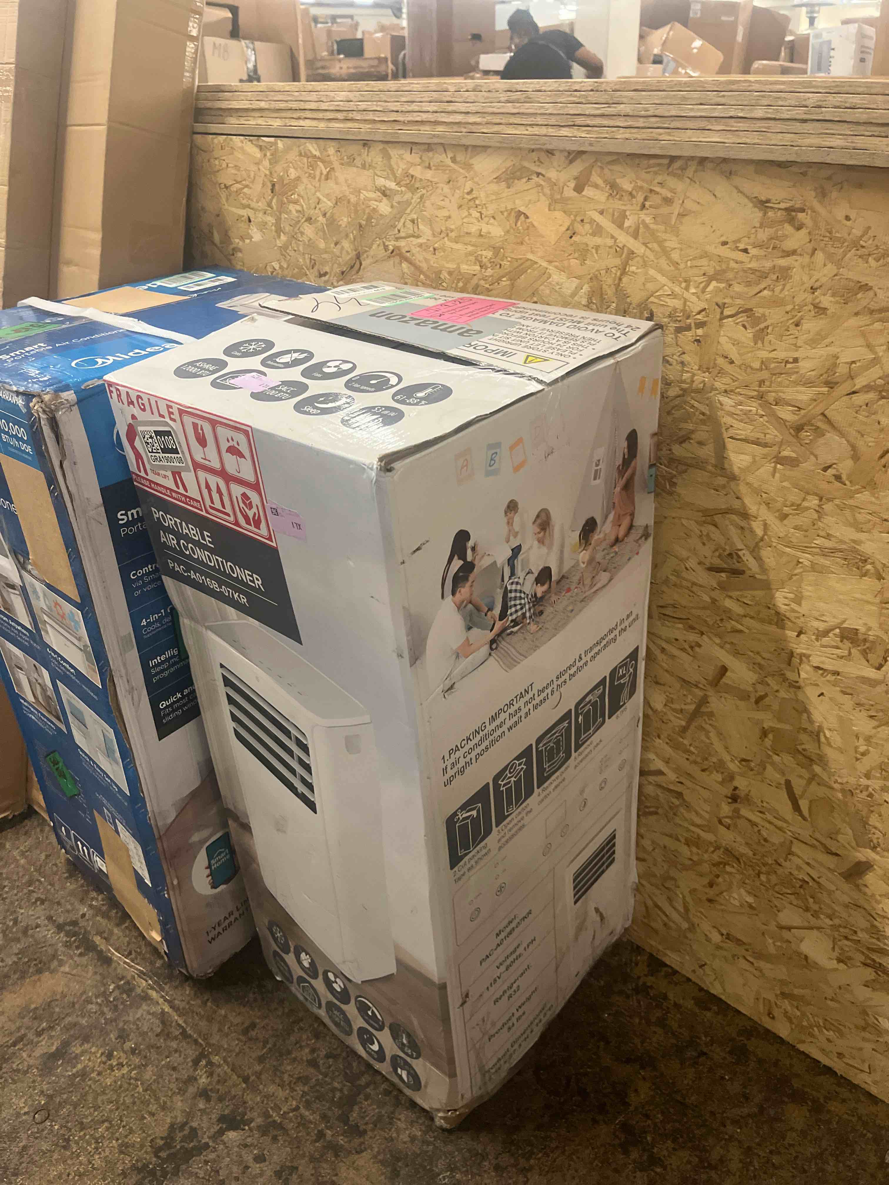 https://s3.amazonaws.com/lotting-images-prod/phillipi/GRA1900108_1752798864540.jpeg