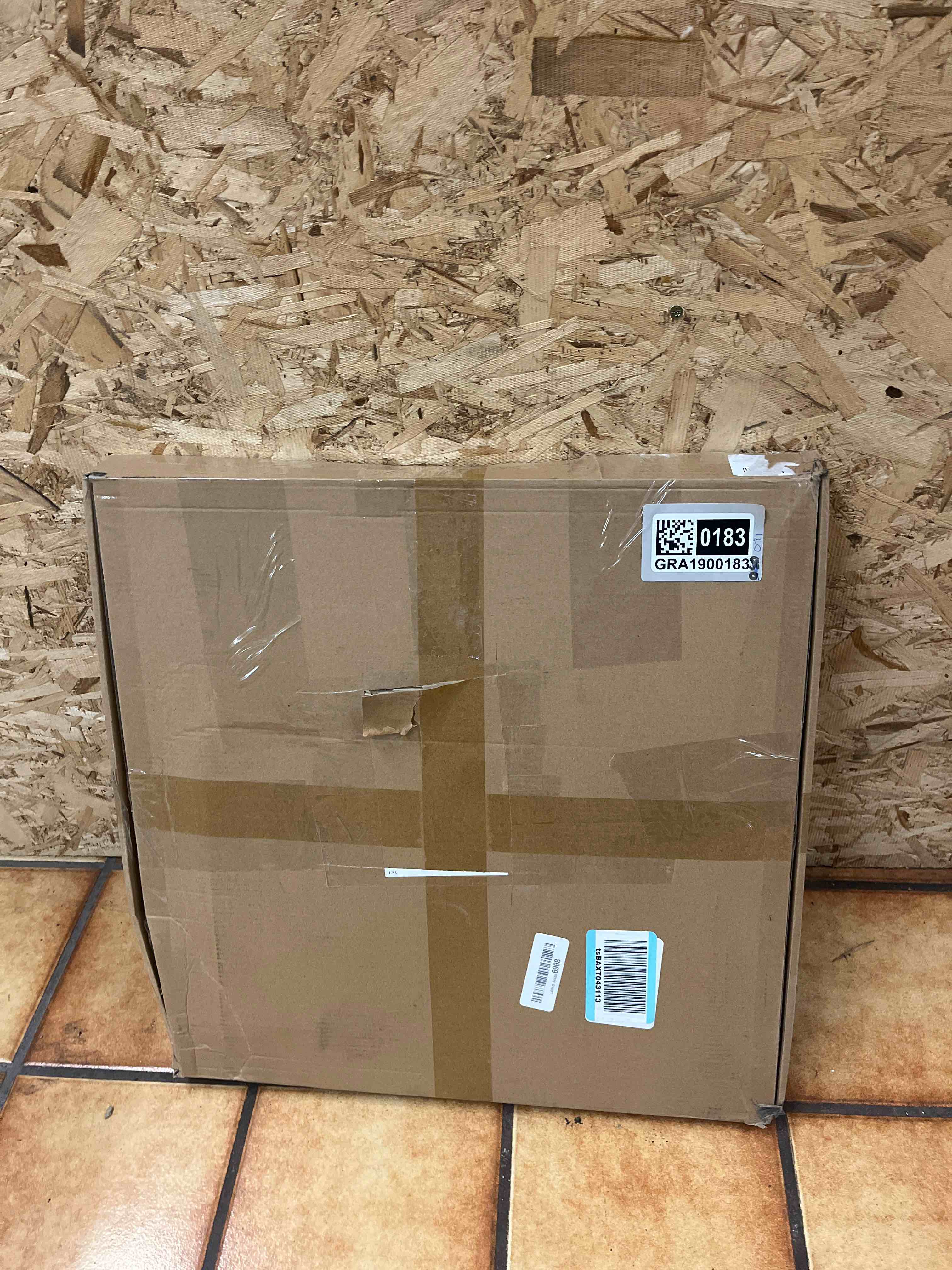 https://s3.amazonaws.com/lotting-images-prod/phillipi/GRA1900183_1752749316094.jpeg