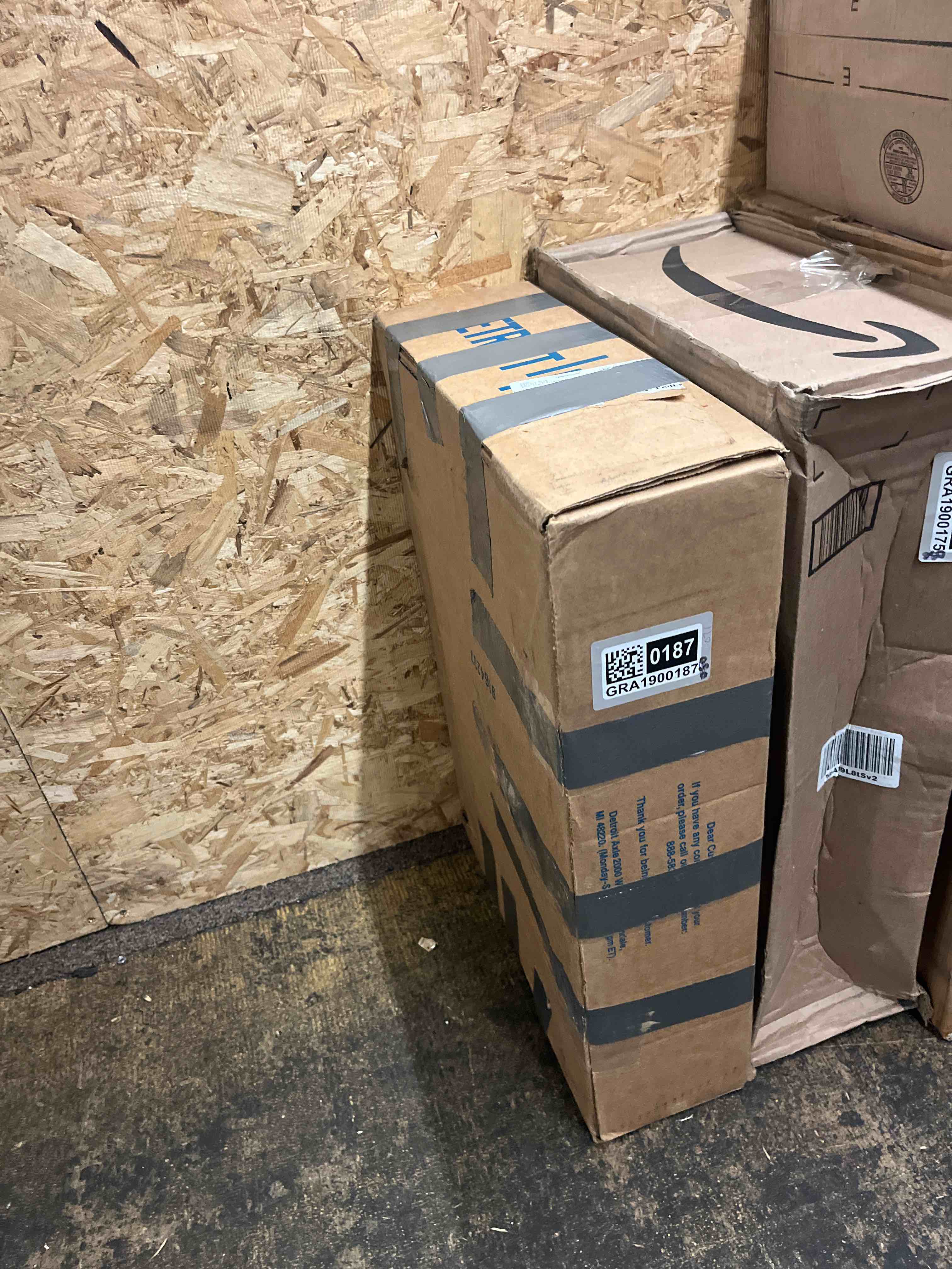 https://s3.amazonaws.com/lotting-images-prod/phillipi/GRA1900187_1752749858384.jpeg