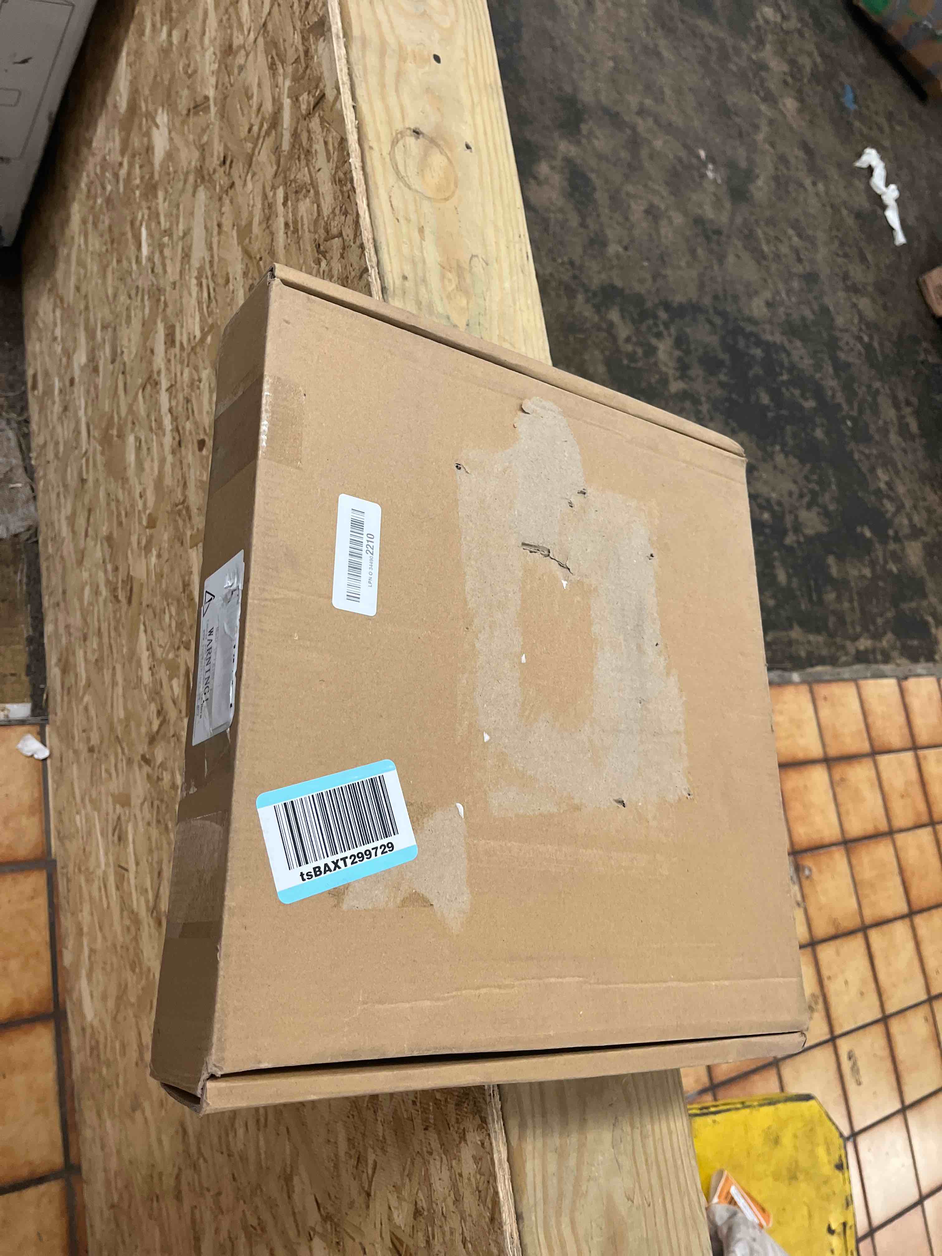 https://s3.amazonaws.com/lotting-images-prod/phillipi/GRA1900203_1752751083220.jpeg