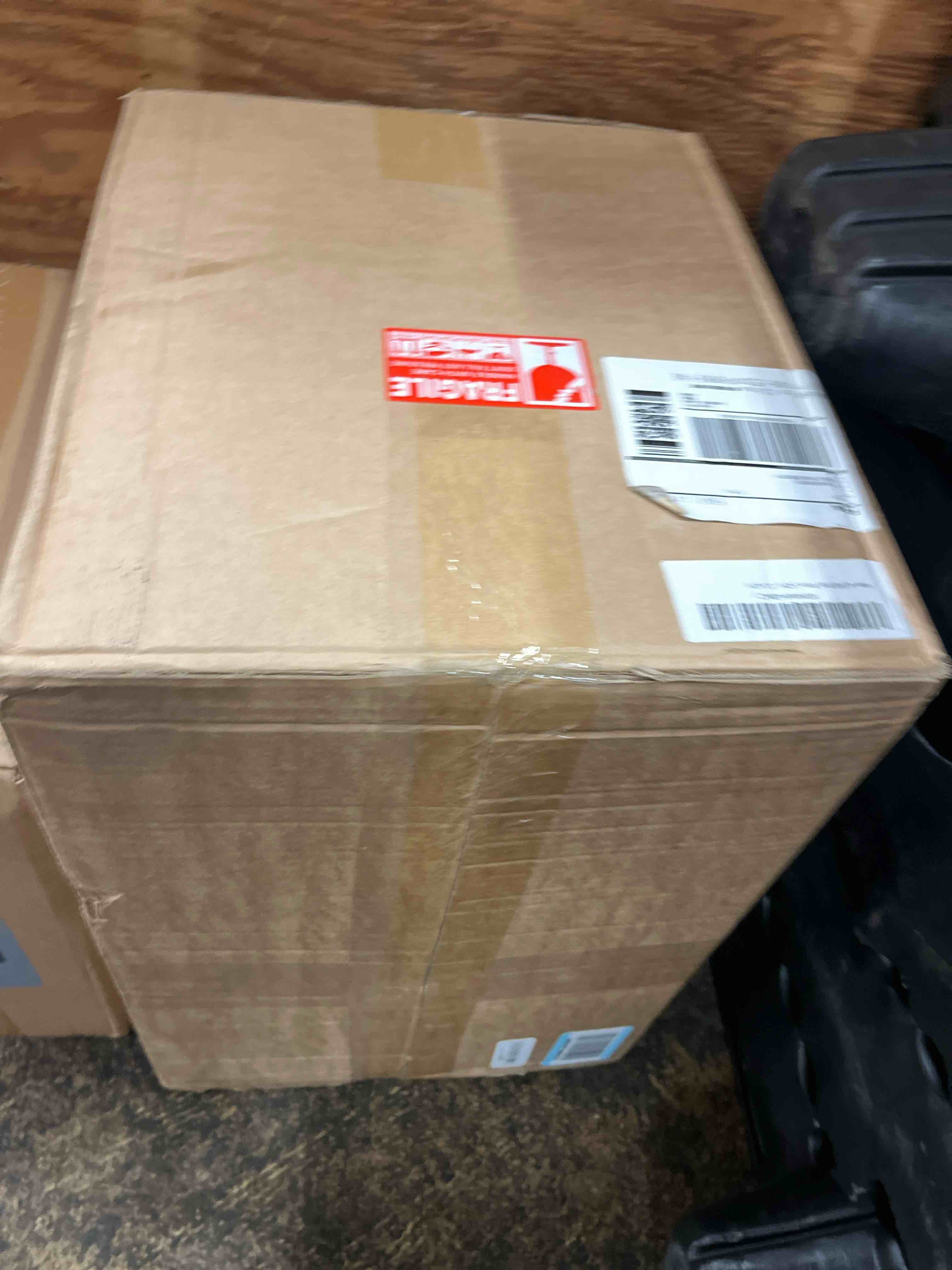 https://s3.amazonaws.com/lotting-images-prod/phillipi/GRA1900493_1752683667210.jpeg