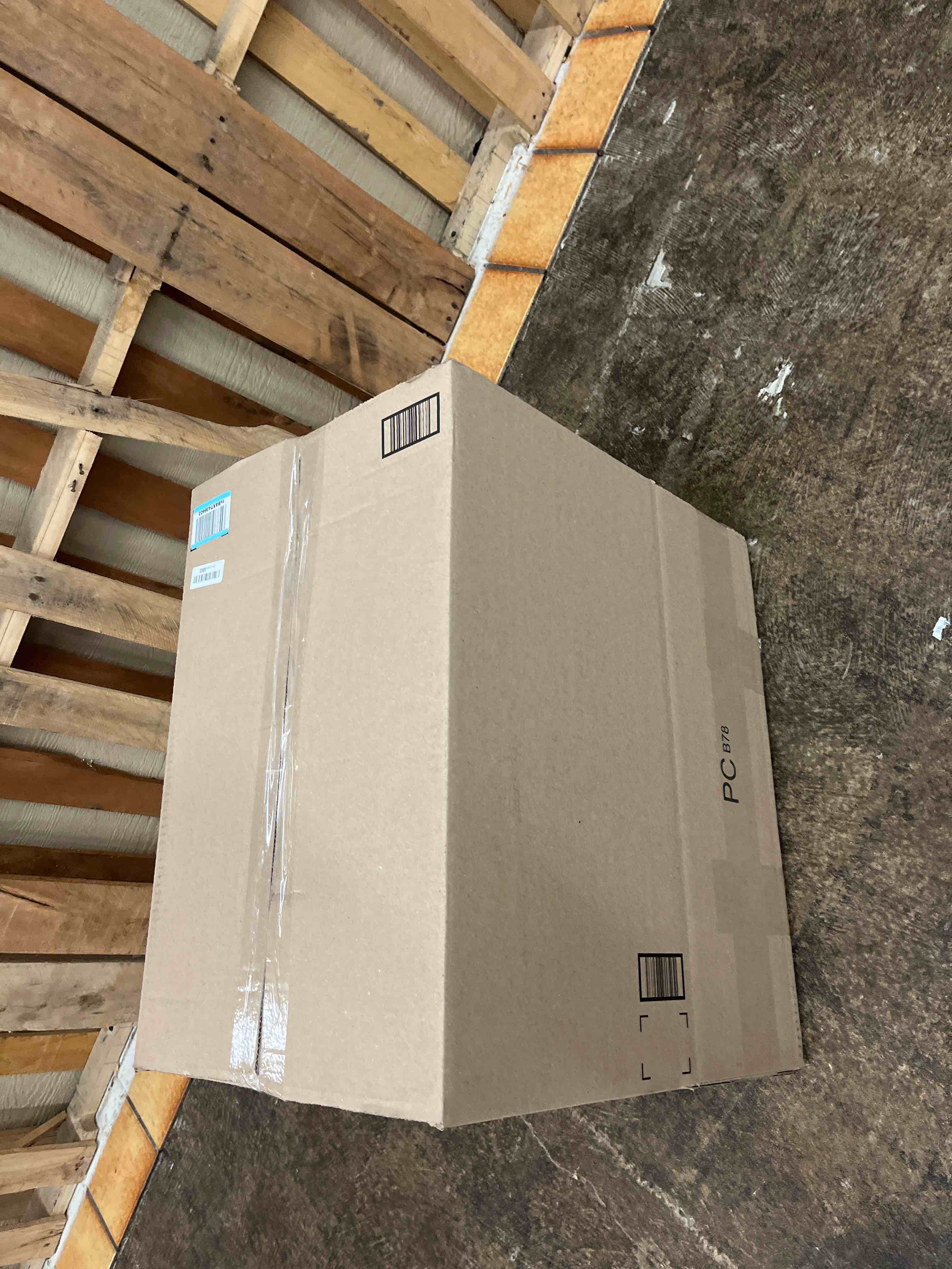 https://s3.amazonaws.com/lotting-images-prod/phillipi/GRA1900520_1752685573217.jpeg