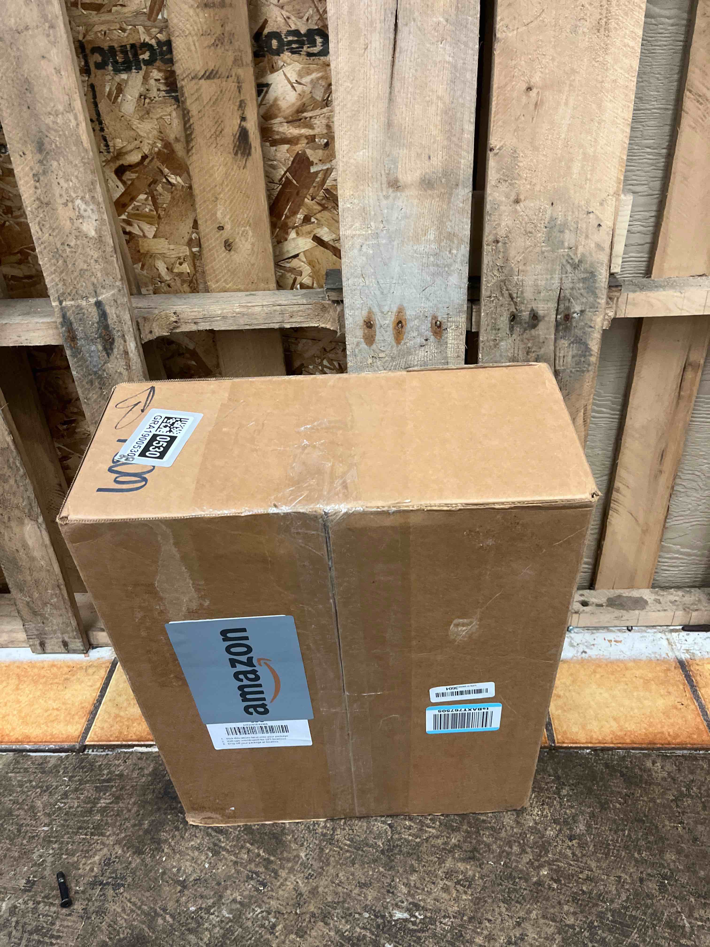 https://s3.amazonaws.com/lotting-images-prod/phillipi/GRA1900530_1752686494535.jpeg