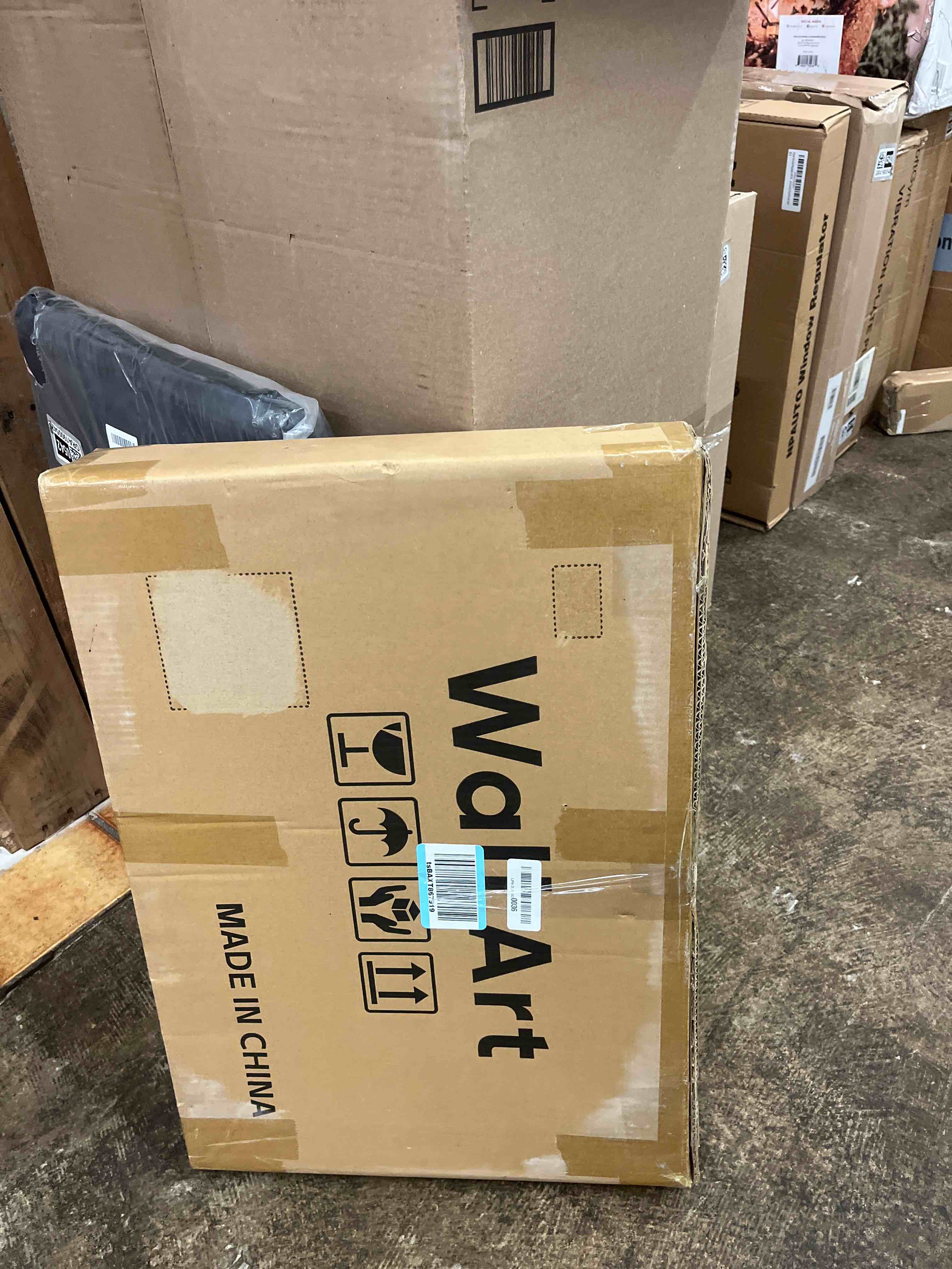 https://s3.amazonaws.com/lotting-images-prod/phillipi/GRA1900544_1752688146959.jpeg