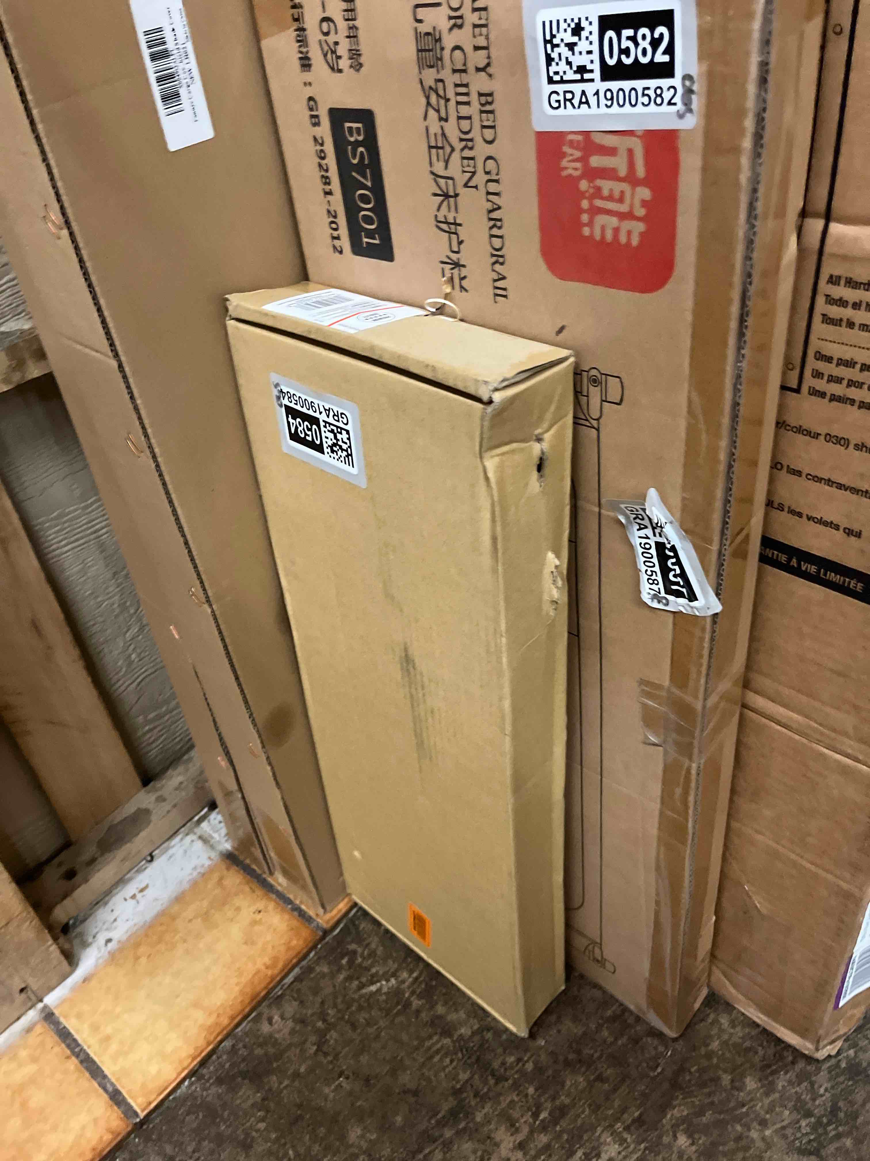 https://s3.amazonaws.com/lotting-images-prod/phillipi/GRA1900584_1752692623405.jpeg