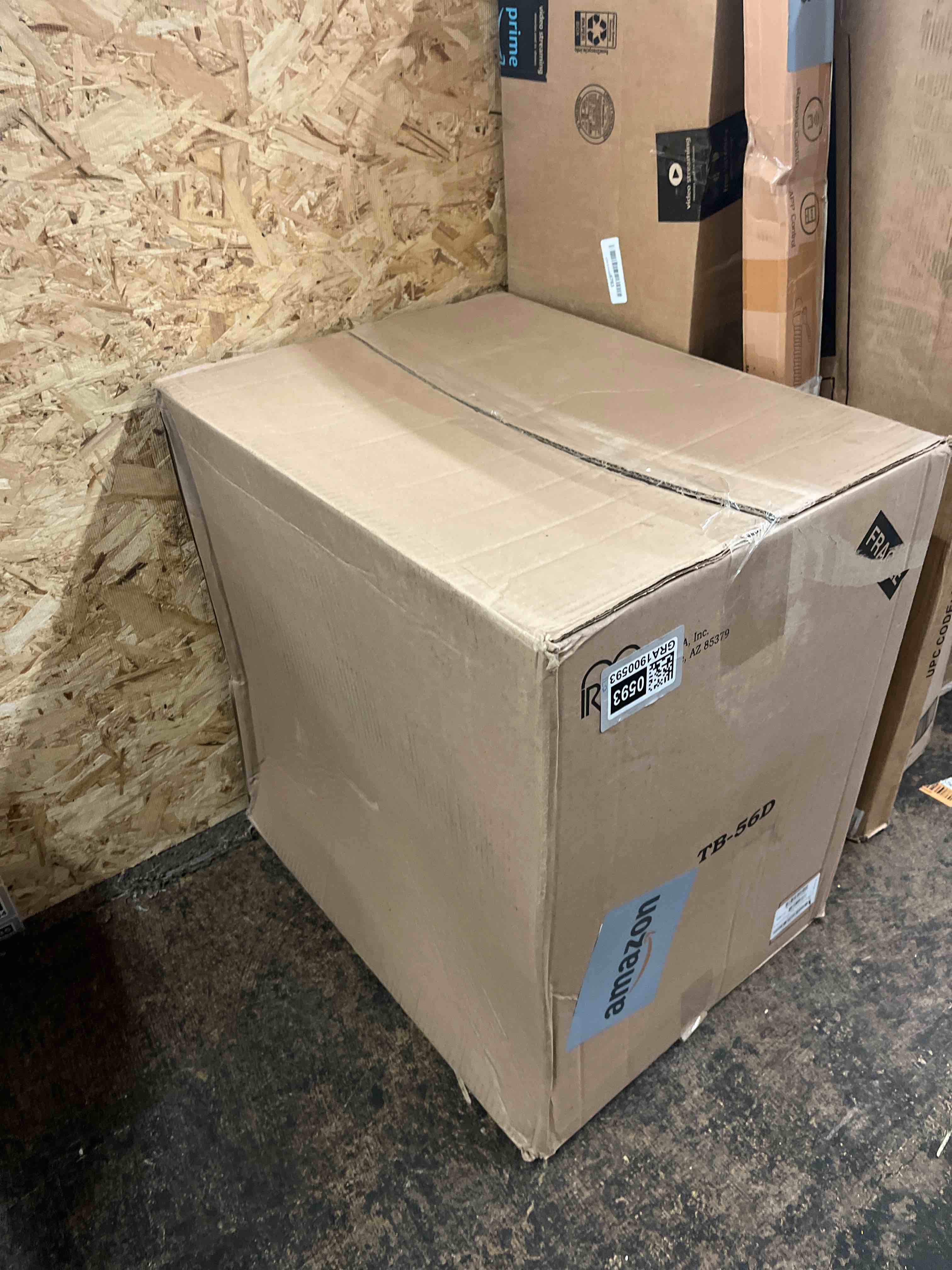 https://s3.amazonaws.com/lotting-images-prod/phillipi/GRA1900593_1752752621328.jpeg