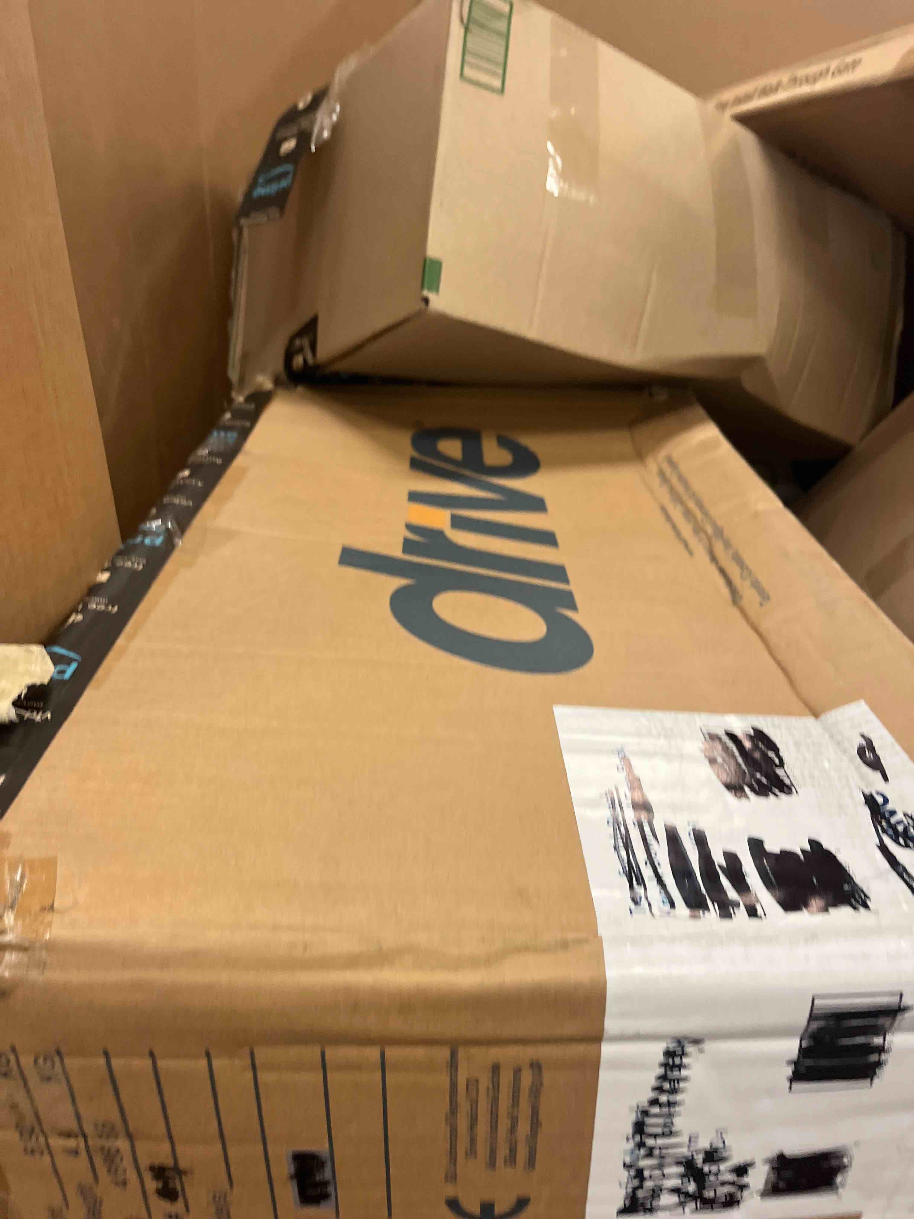 https://s3.amazonaws.com/lotting-images-prod/phillipi/GRA1900644_1752773430663.jpeg
