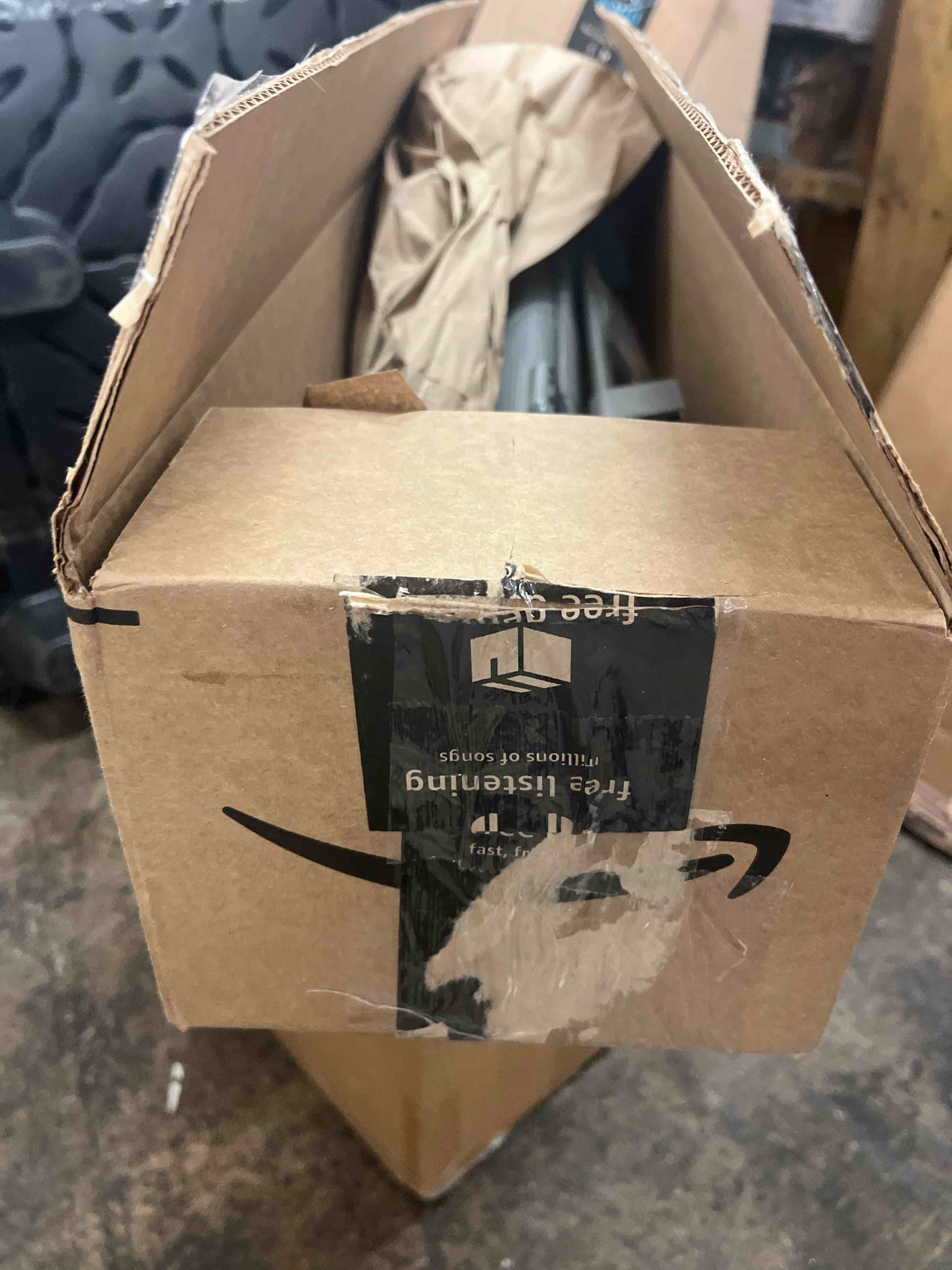 https://s3.amazonaws.com/lotting-images-prod/phillipi/GRA1900658_1752766872806.jpeg