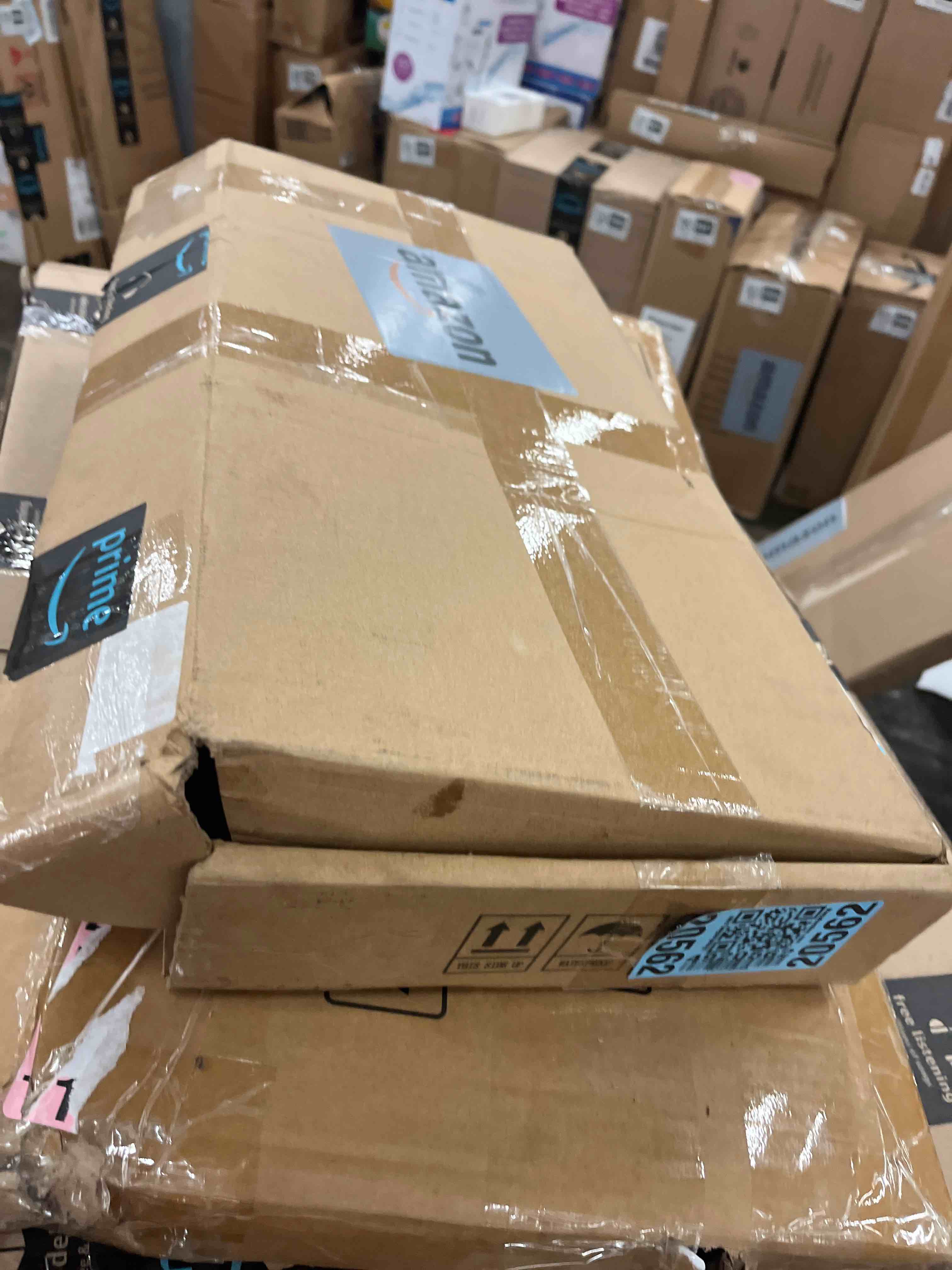 https://s3.amazonaws.com/lotting-images-prod/phillipi/GRA1900677_1752770999088.jpeg
