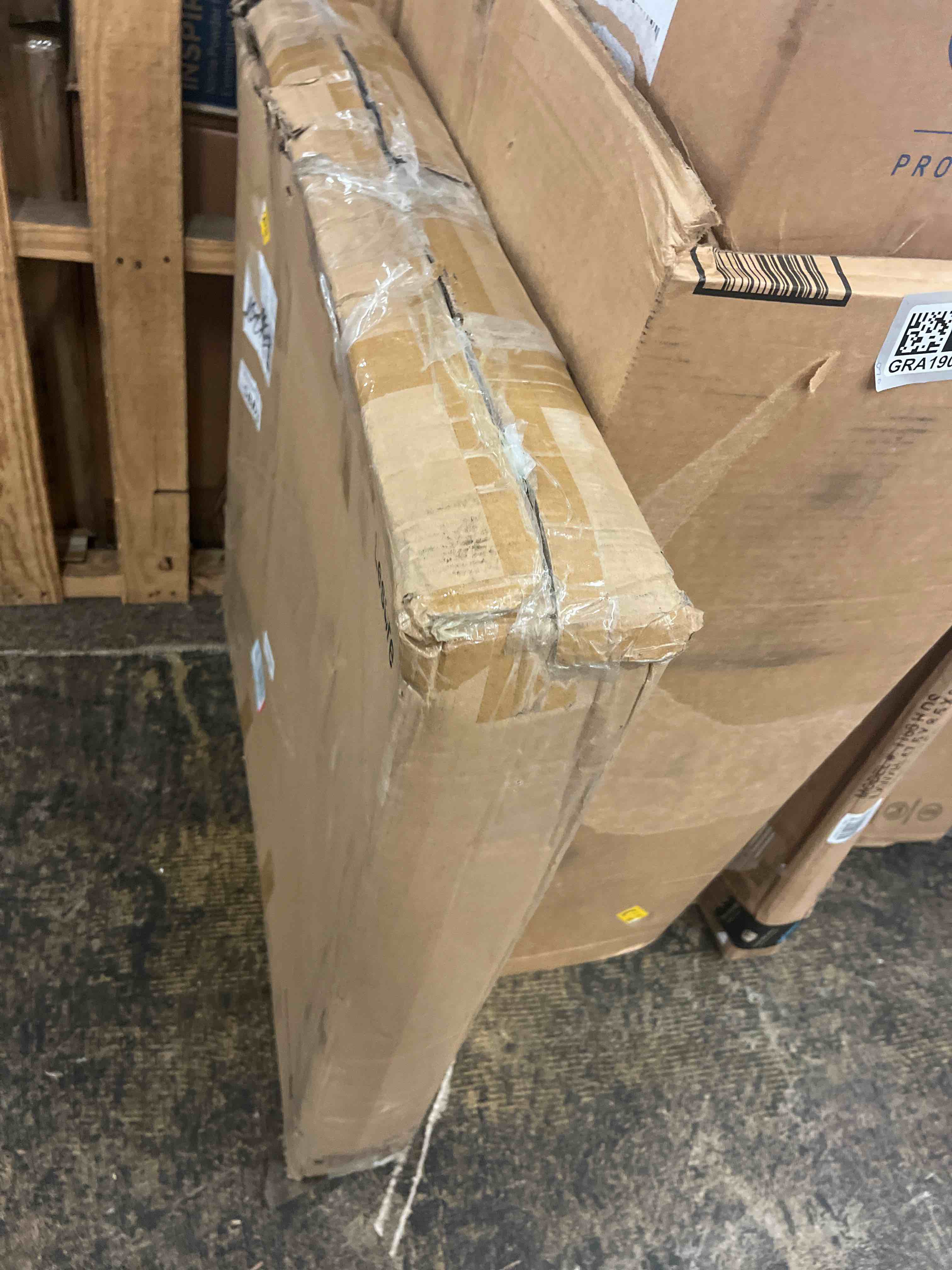 https://s3.amazonaws.com/lotting-images-prod/phillipi/GRA1900685_1752766330000.jpeg