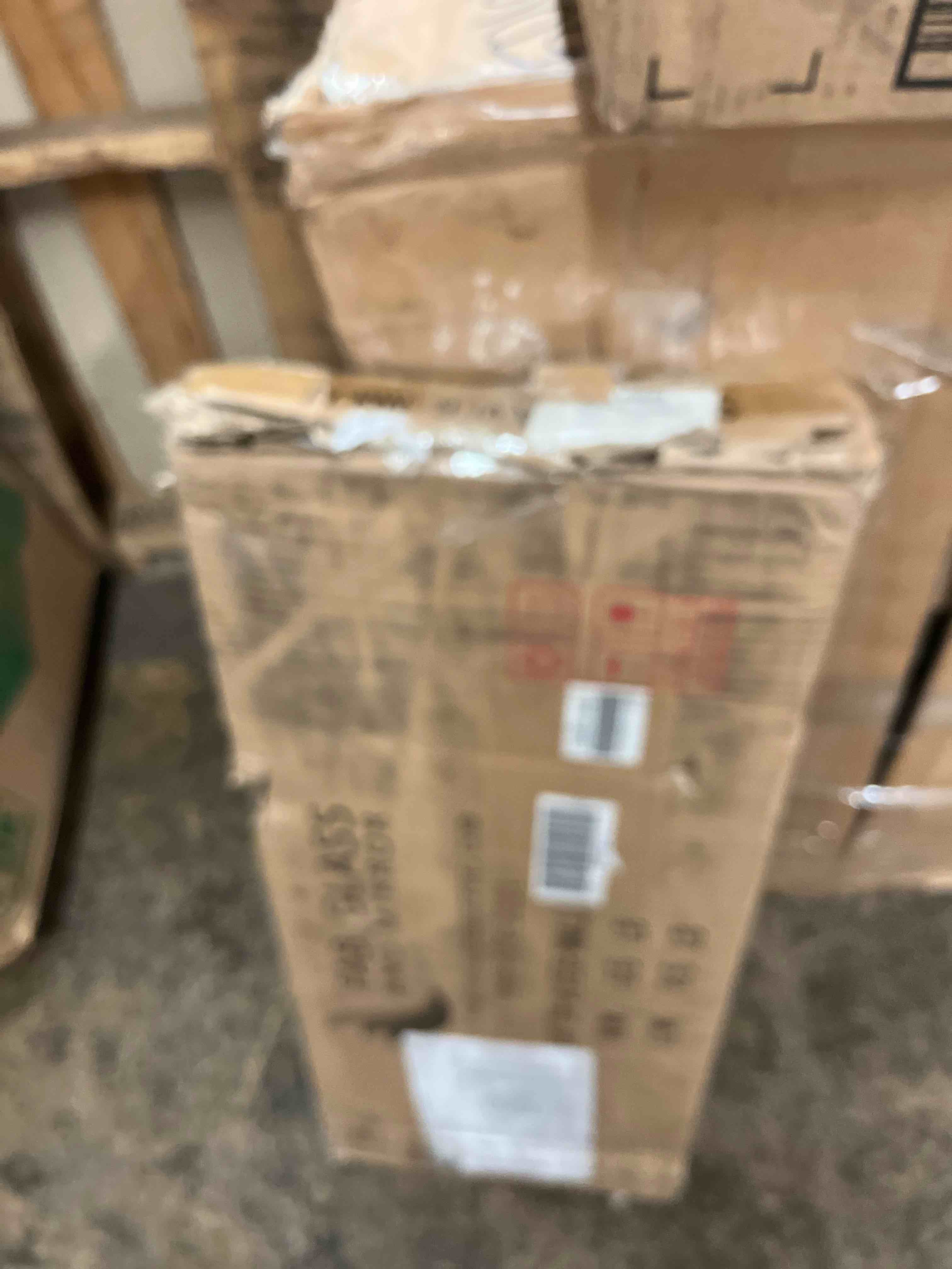https://s3.amazonaws.com/lotting-images-prod/phillipi/GRA1900704_1752774225288.jpeg
