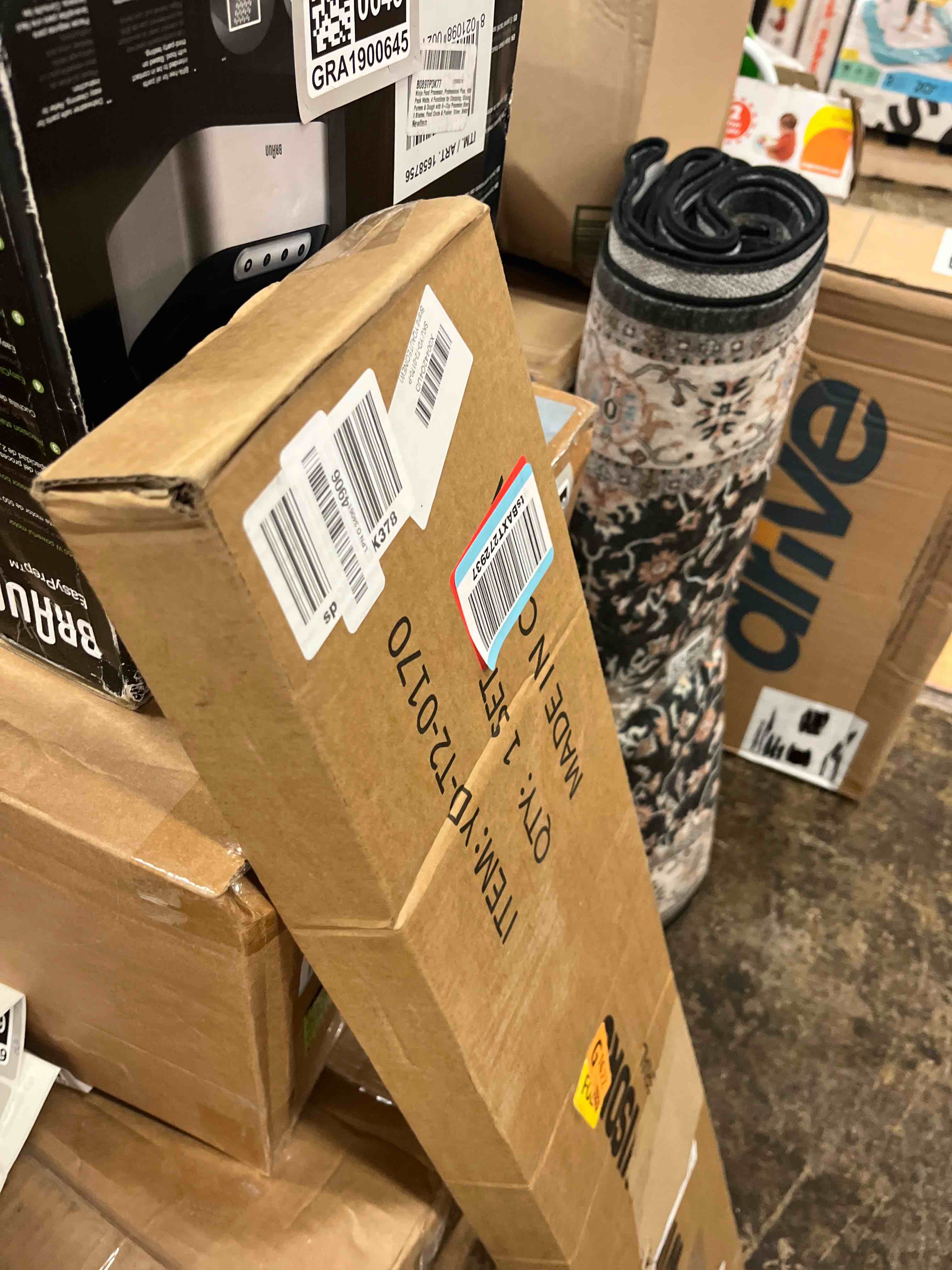 https://s3.amazonaws.com/lotting-images-prod/phillipi/GRA1900711_1752773645800.jpeg