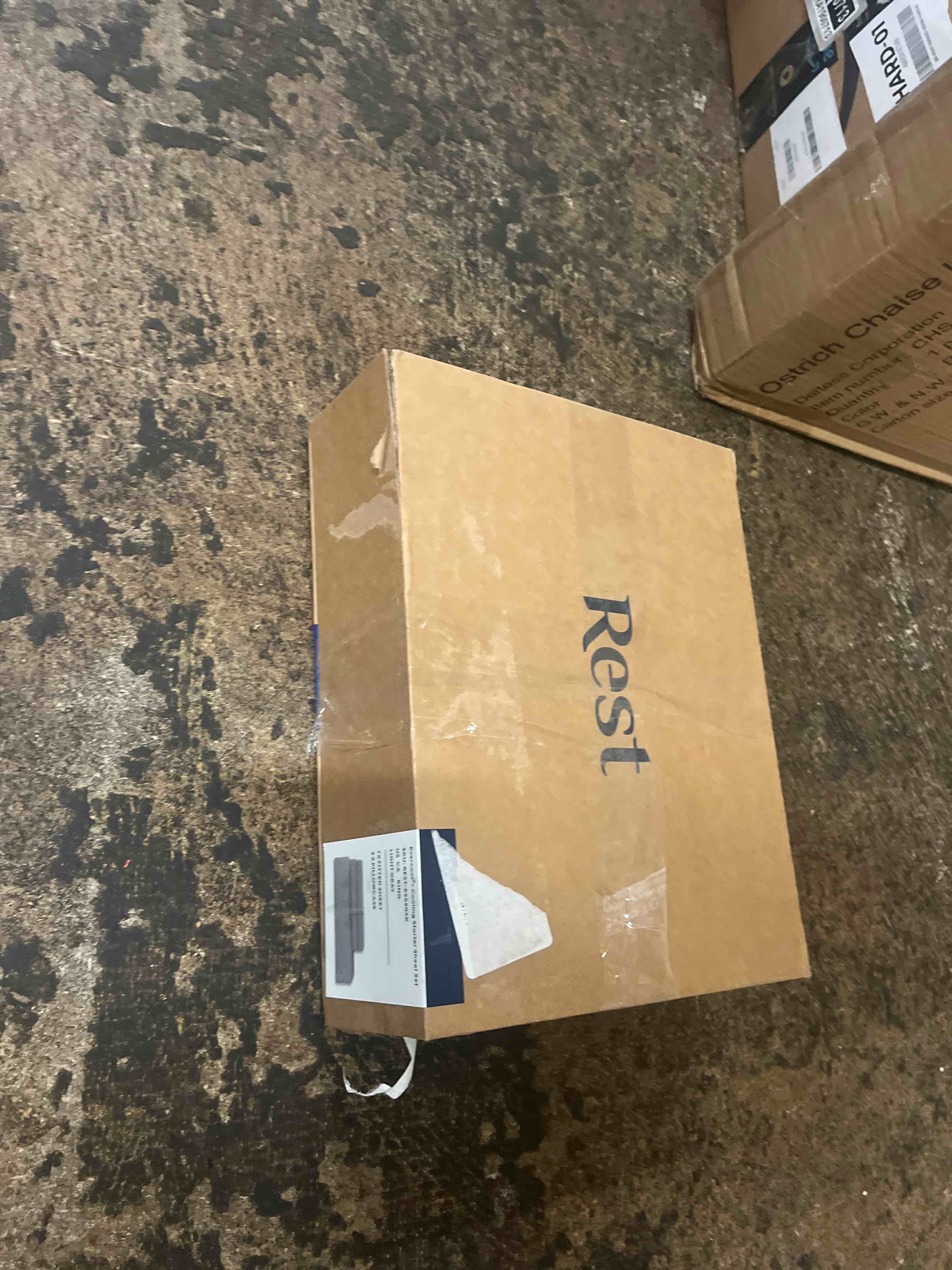 https://s3.amazonaws.com/lotting-images-prod/phillipi/GRA1900719_1752800866424.jpeg