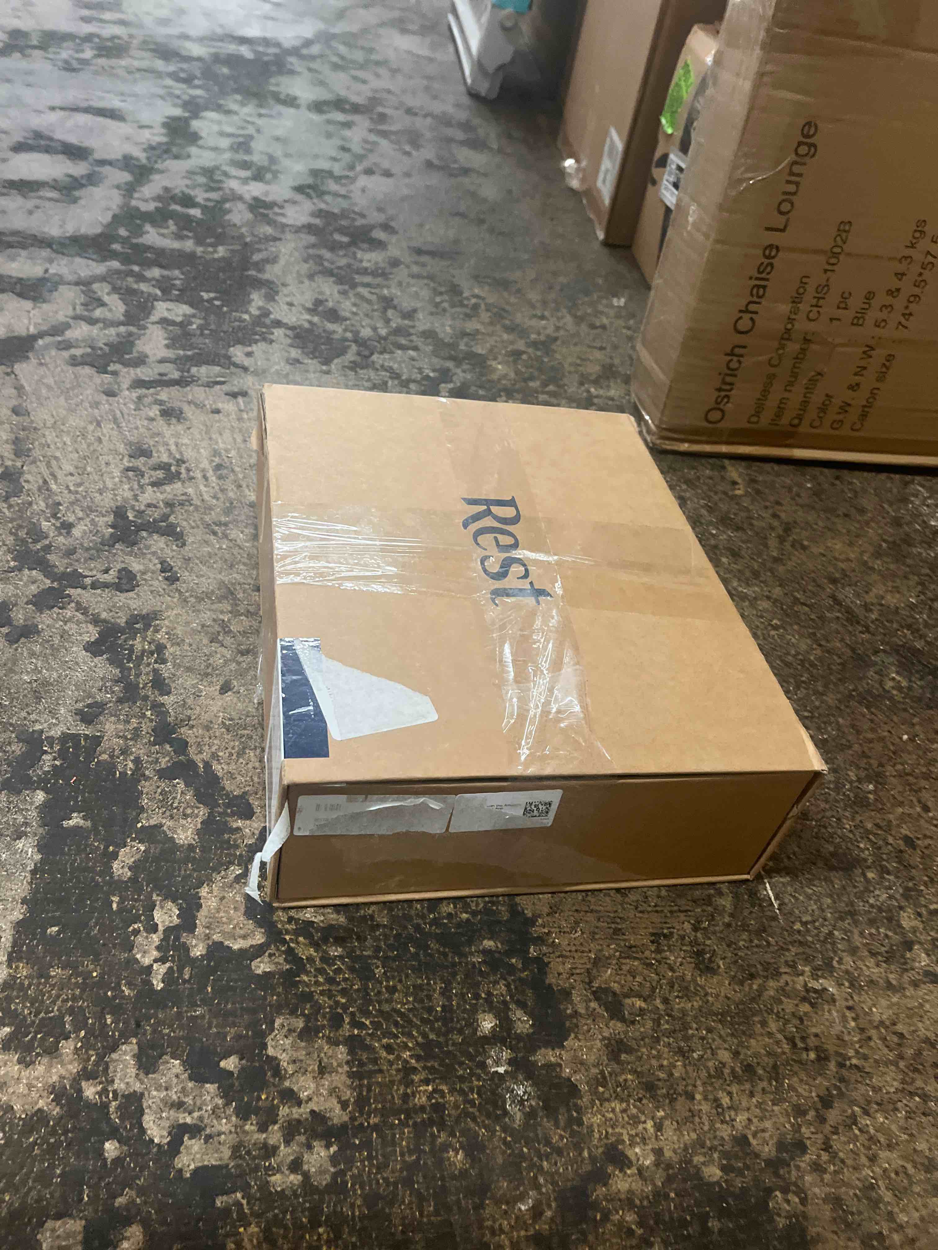 https://s3.amazonaws.com/lotting-images-prod/phillipi/GRA1900719_1752800868654.jpeg