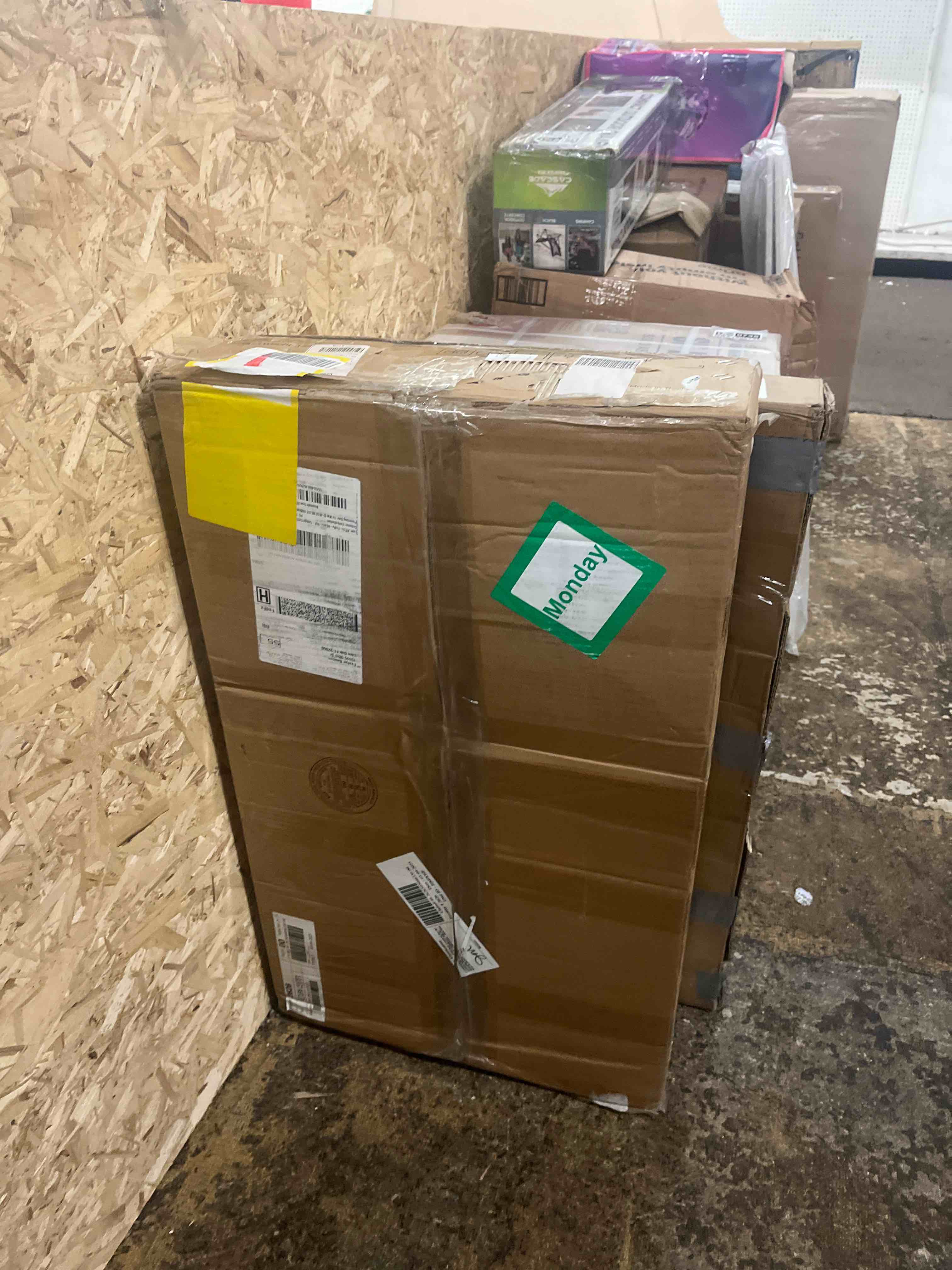 https://s3.amazonaws.com/lotting-images-prod/phillipi/GRA1900744_1752804077213.jpeg