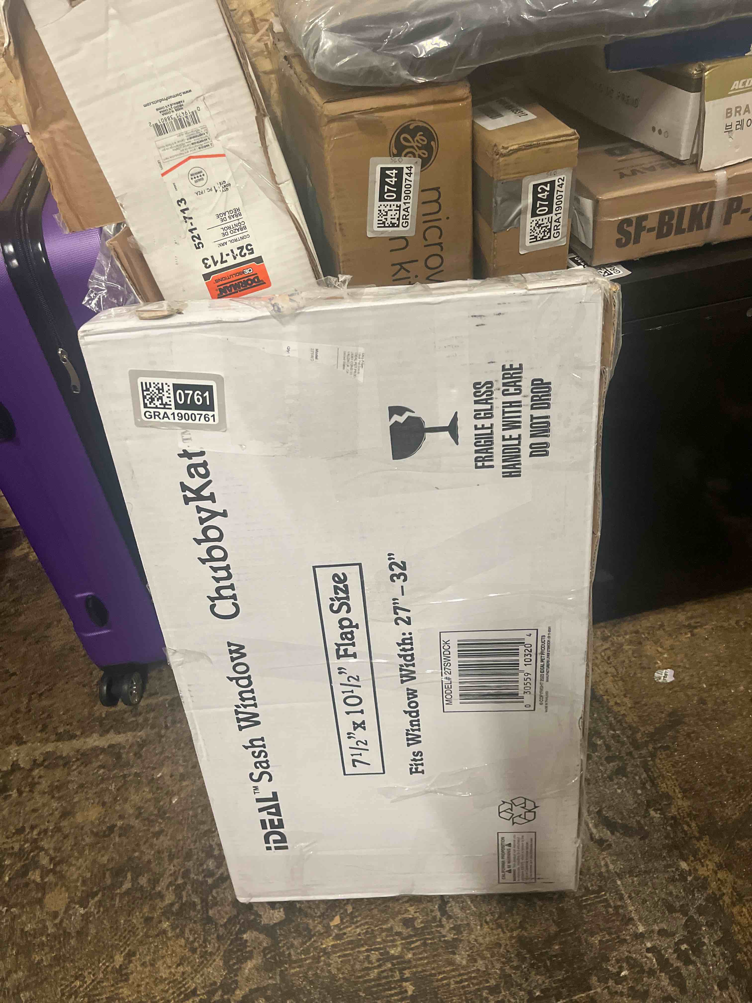 https://s3.amazonaws.com/lotting-images-prod/phillipi/GRA1900761_1752804897617.jpeg