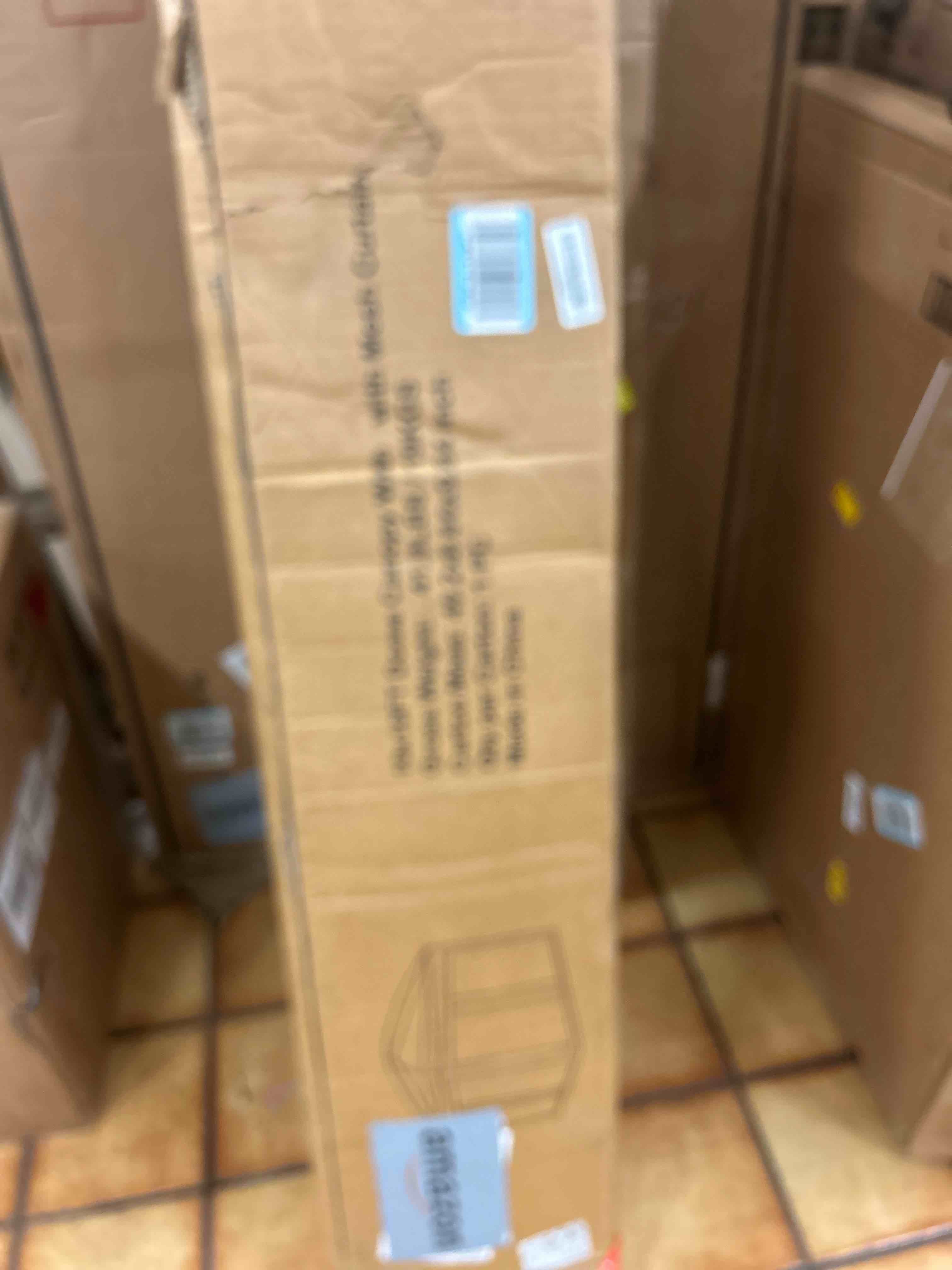 https://s3.amazonaws.com/lotting-images-prod/phillipi/GRA1900937_1753447068001.jpeg