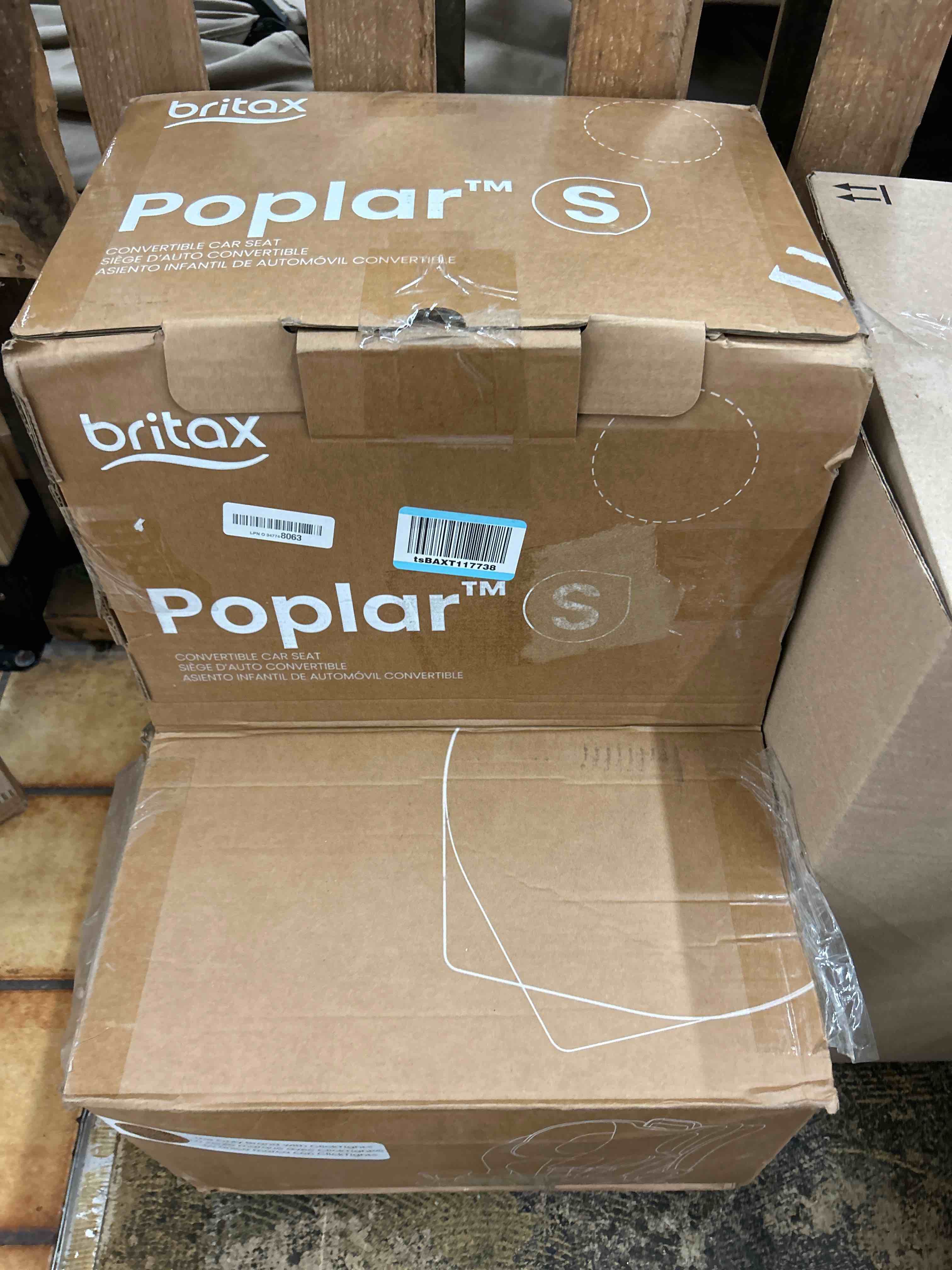 https://s3.amazonaws.com/lotting-images-prod/phillipi/GRA1900944_1753445571366.jpeg