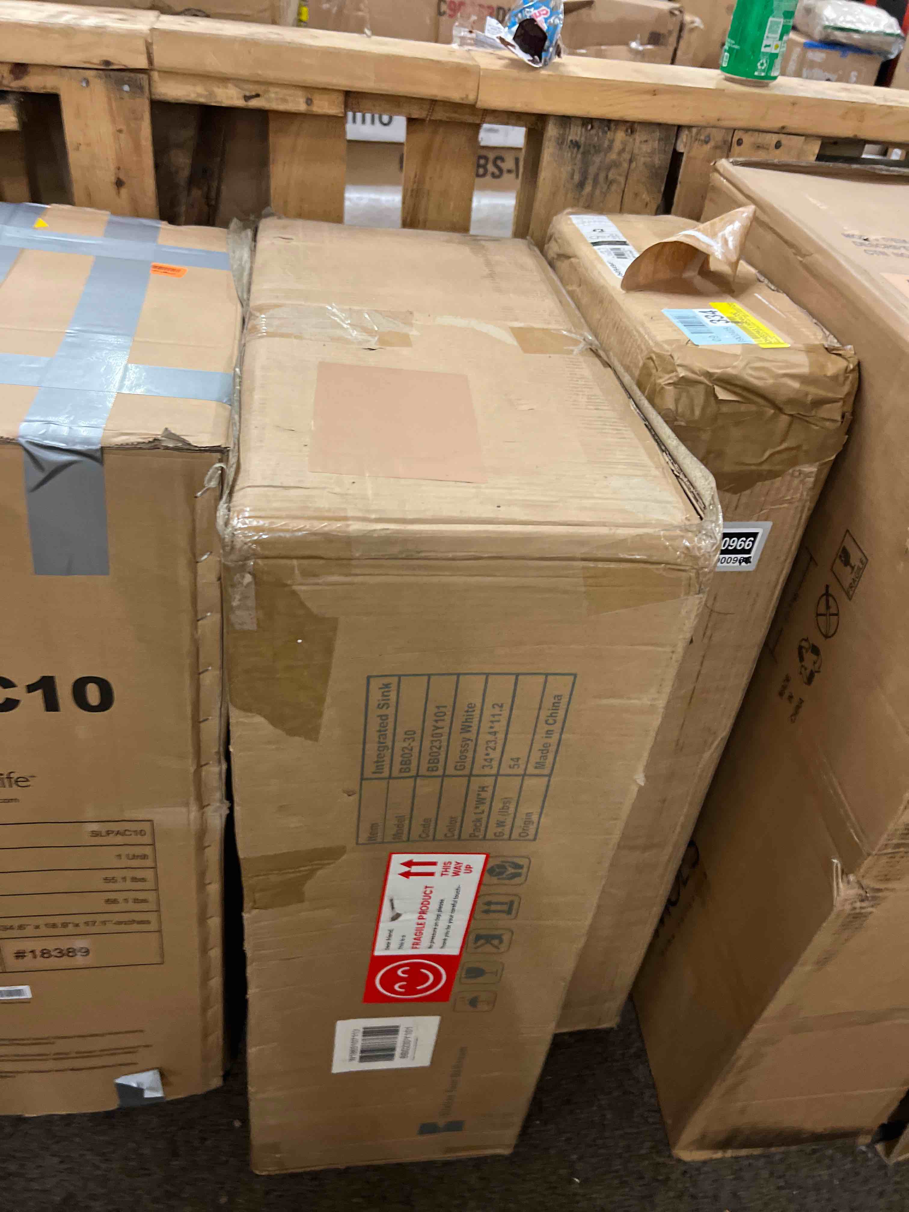https://s3.amazonaws.com/lotting-images-prod/phillipi/GRA1900965_1754663729636.jpeg