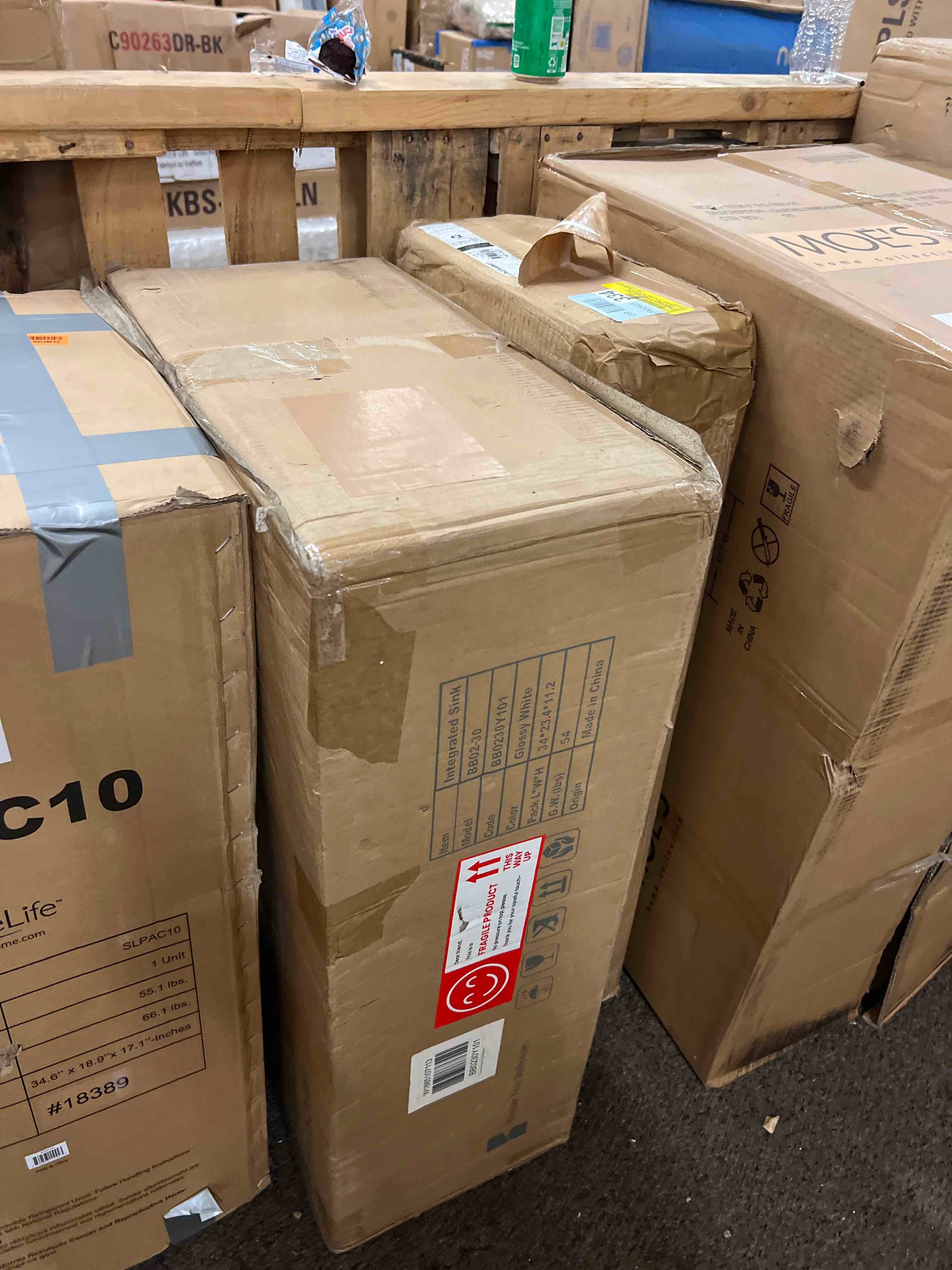 https://s3.amazonaws.com/lotting-images-prod/phillipi/GRA1900965_1754663731024.jpeg