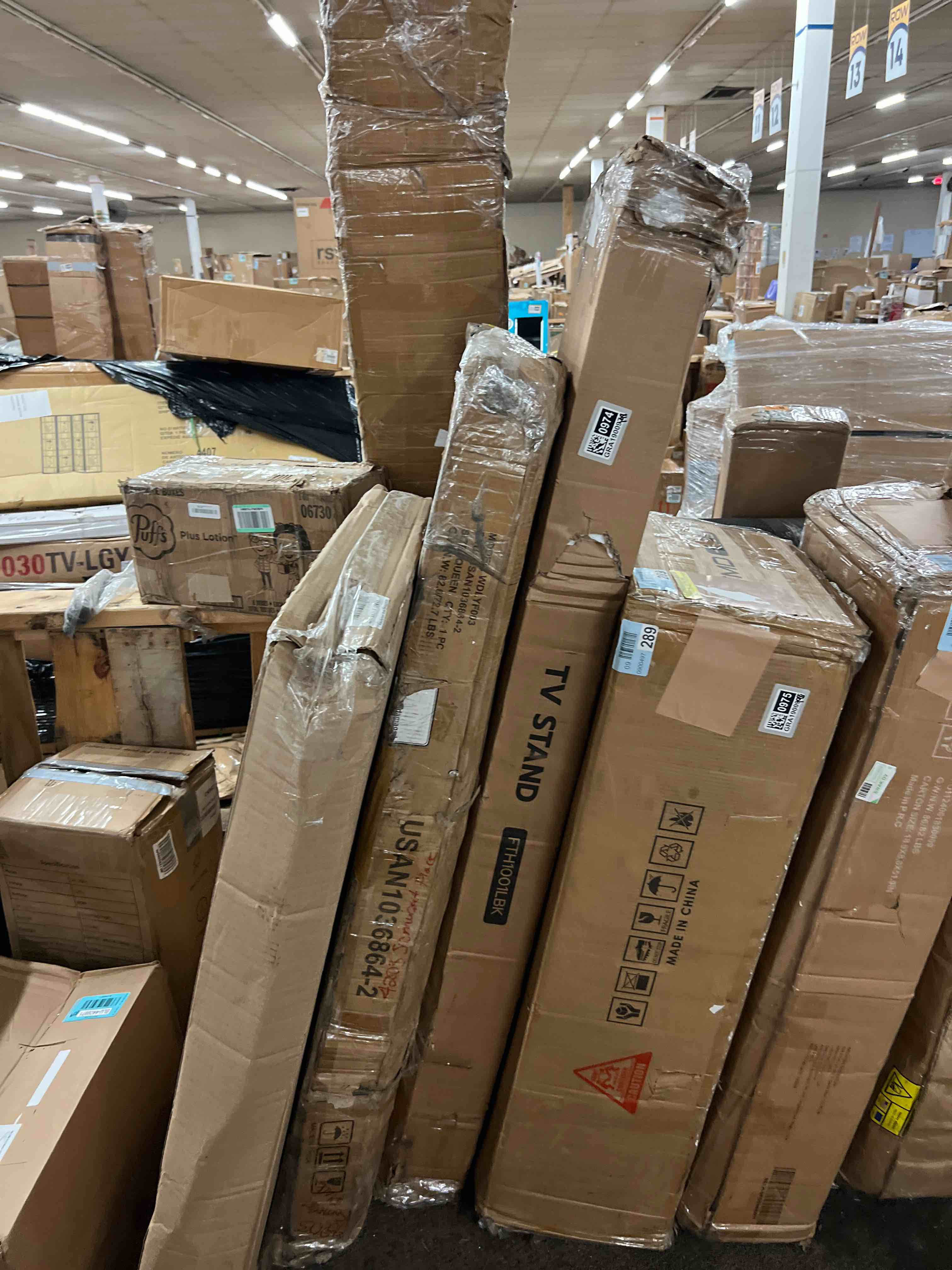 https://s3.amazonaws.com/lotting-images-prod/phillipi/GRA1900973_1754624318918.jpeg
