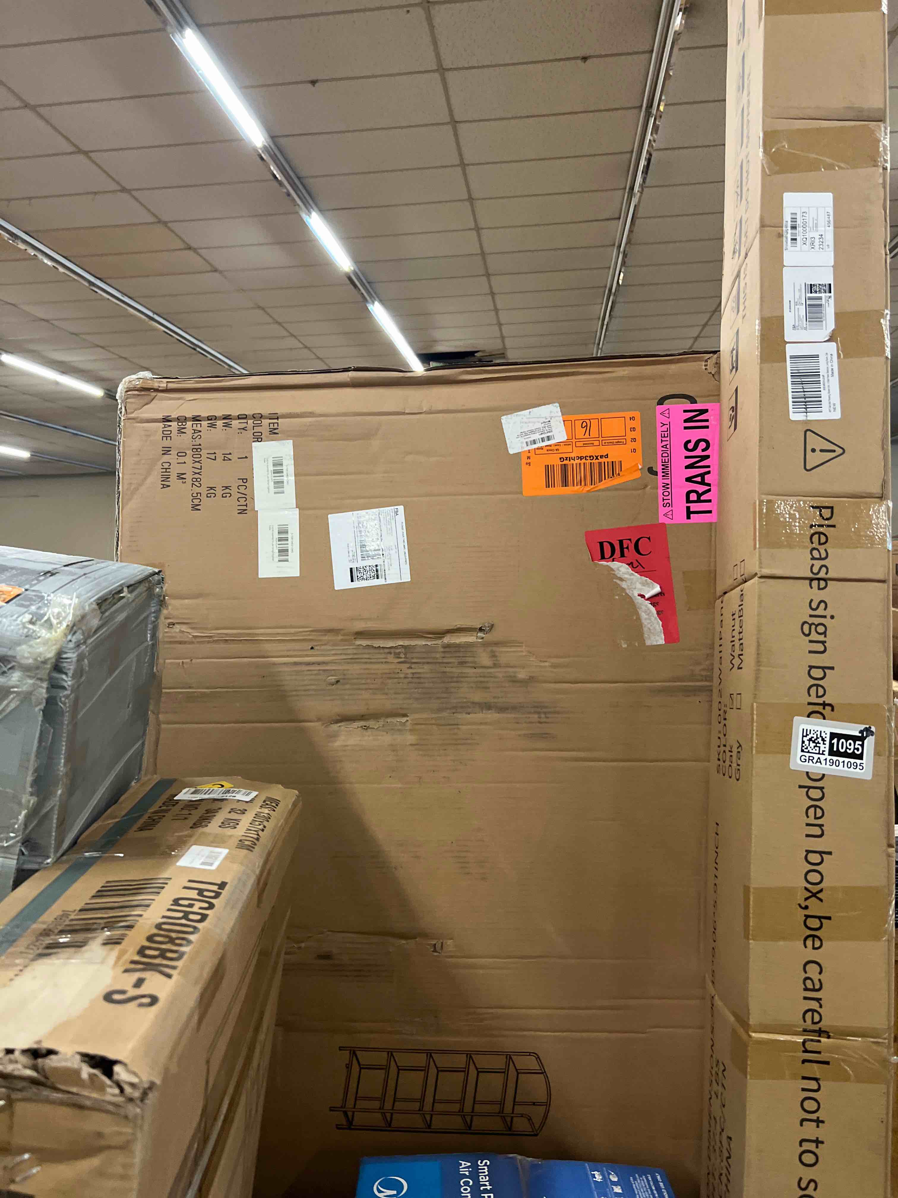 https://s3.amazonaws.com/lotting-images-prod/phillipi/GRA1901094_1755181437188.jpeg