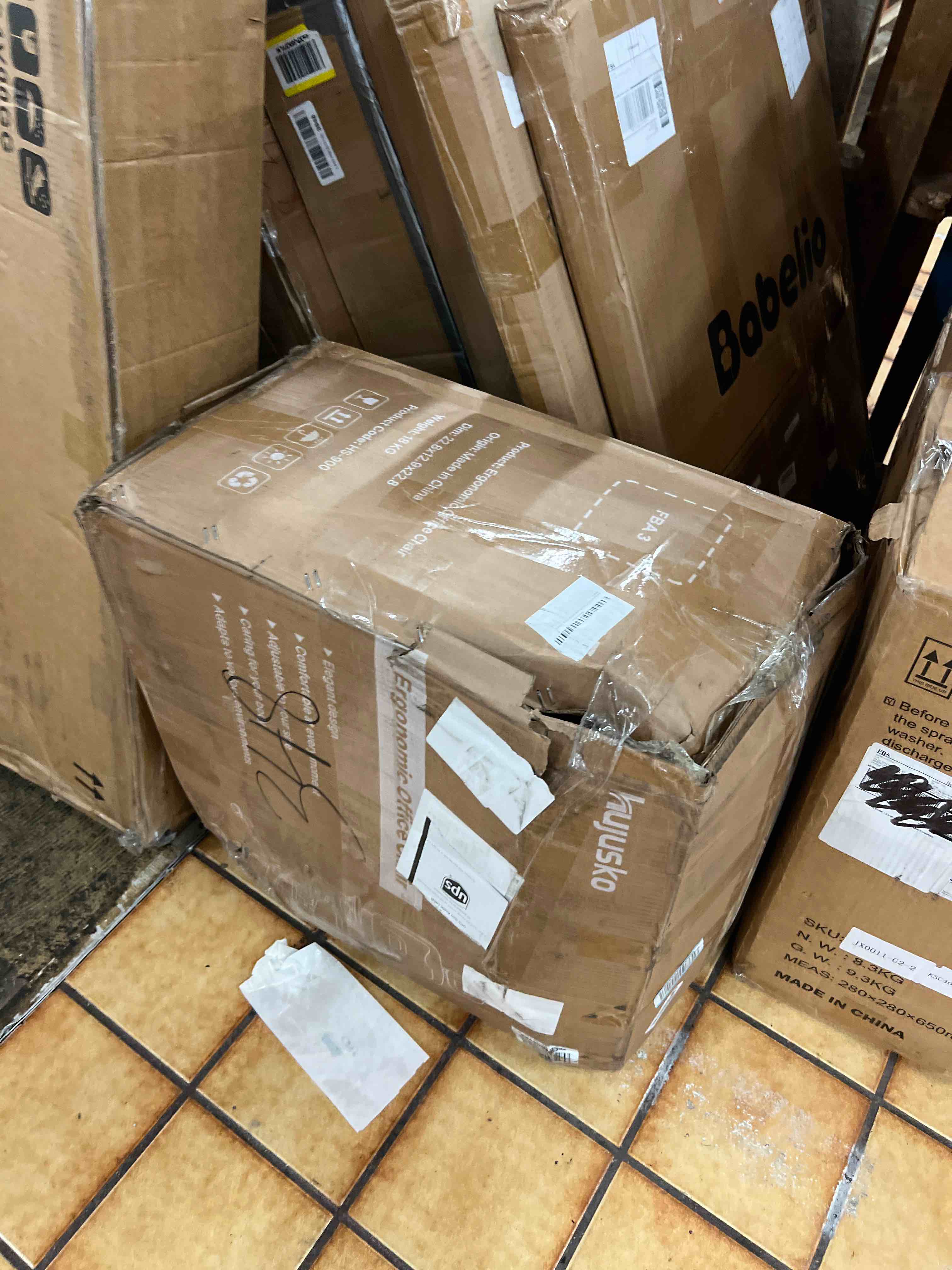 https://s3.amazonaws.com/lotting-images-prod/phillipi/GRA1901133_1755189993259.jpeg