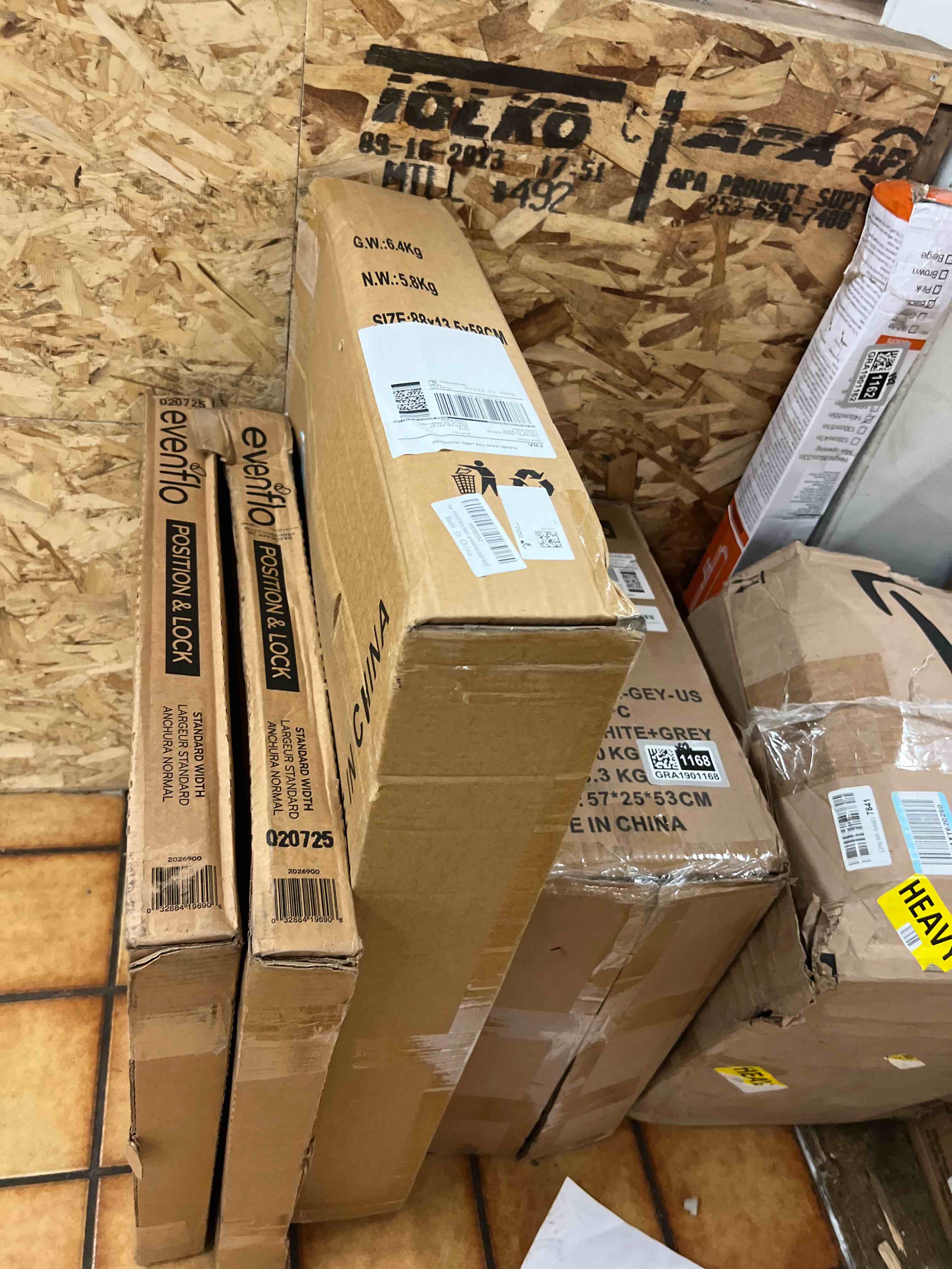 https://s3.amazonaws.com/lotting-images-prod/phillipi/GRA1901169_1755194751182.jpeg
