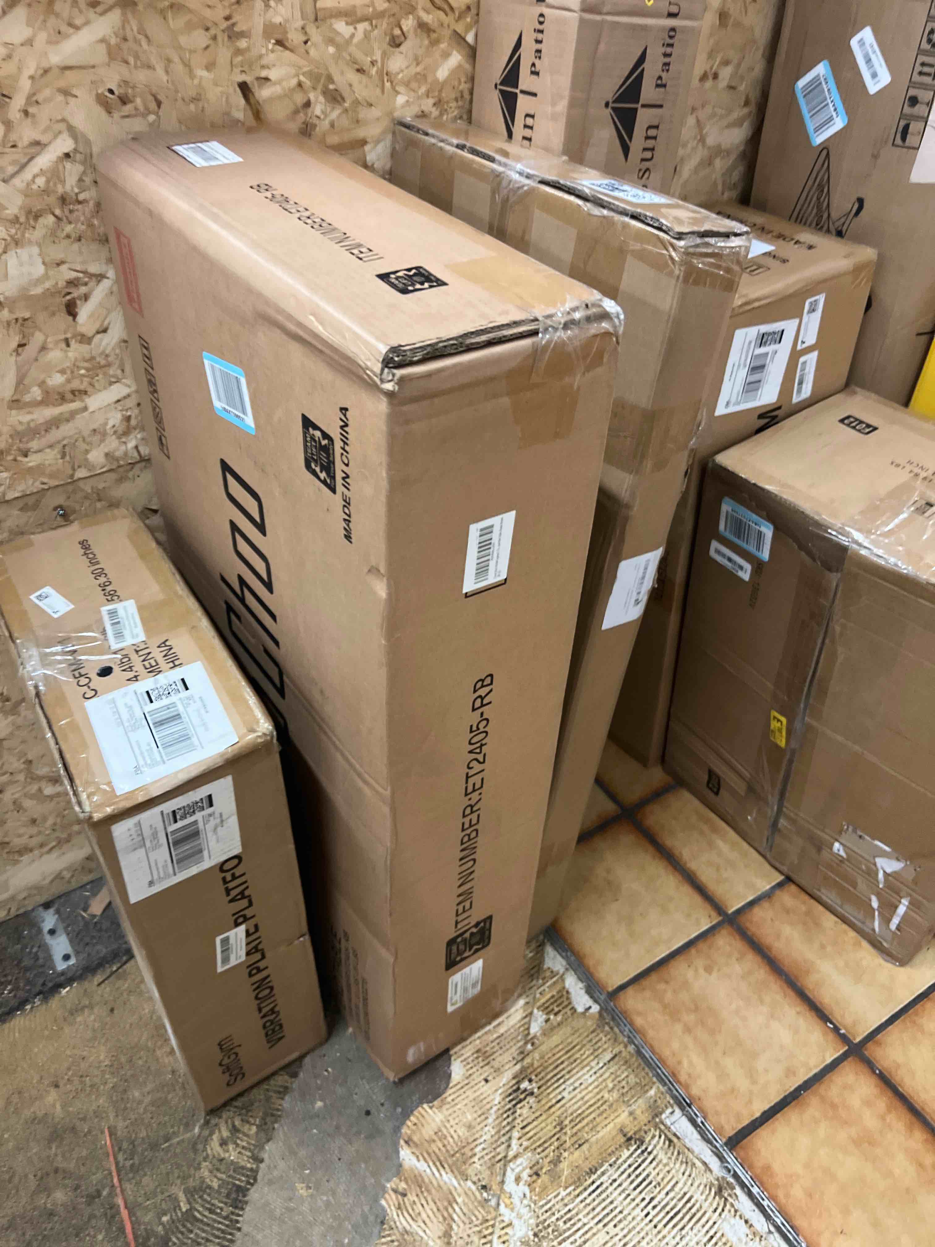 https://s3.amazonaws.com/lotting-images-prod/phillipi/GRA1901192_1755200933976.jpeg